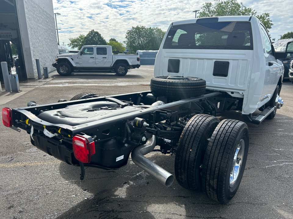 2024 Ram 3500 Tradesman 8