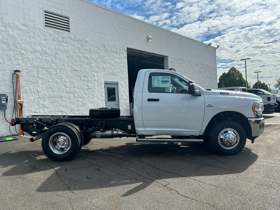 2024 Ram 3500 Tradesman 9