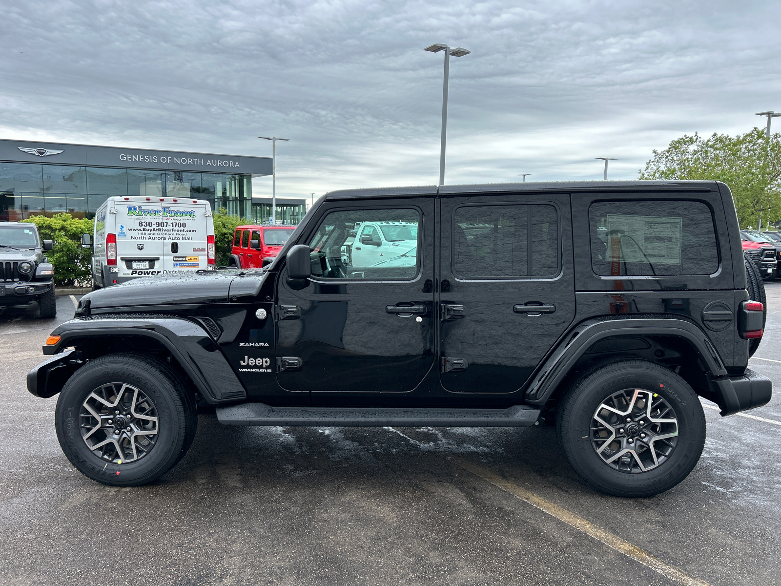 2024 Jeep Wrangler Sahara 5