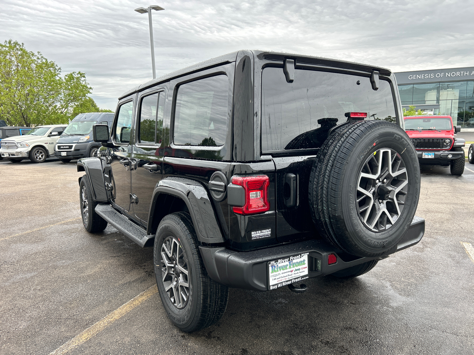 2024 Jeep Wrangler Sahara 6