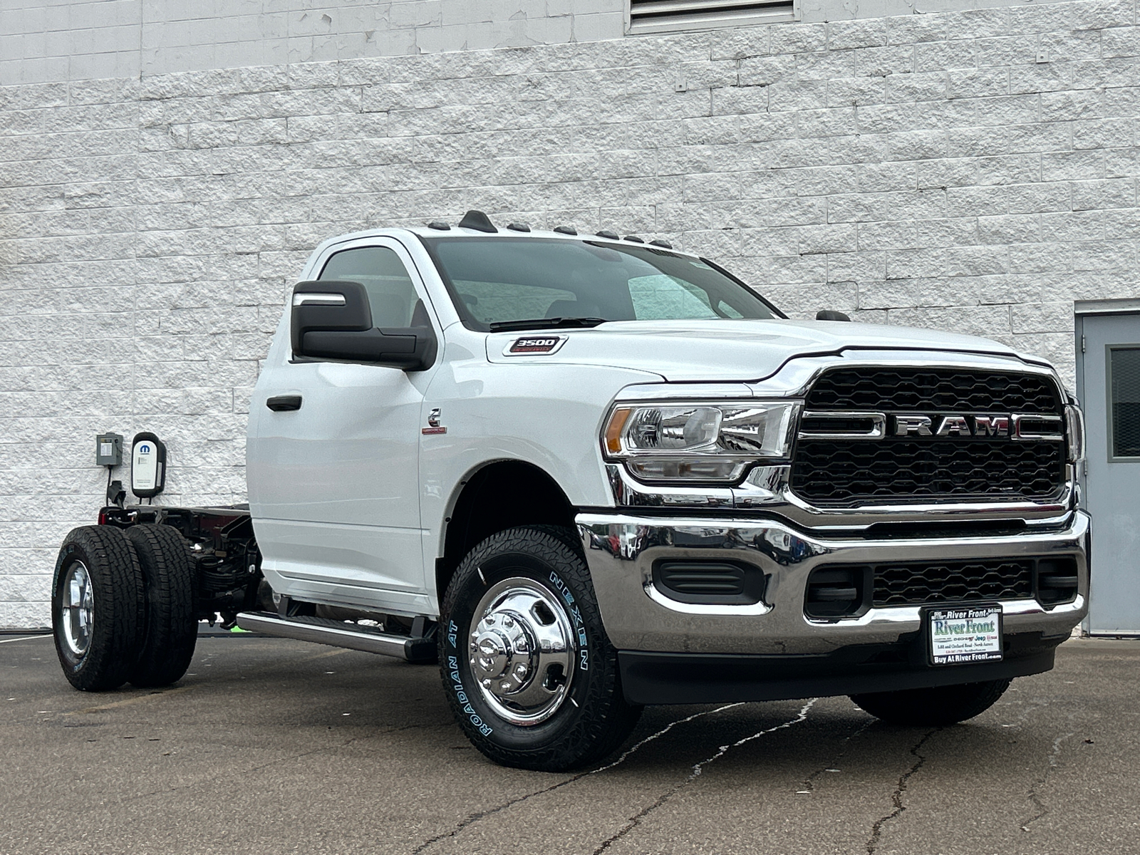 2024 Ram 3500 Tradesman 2