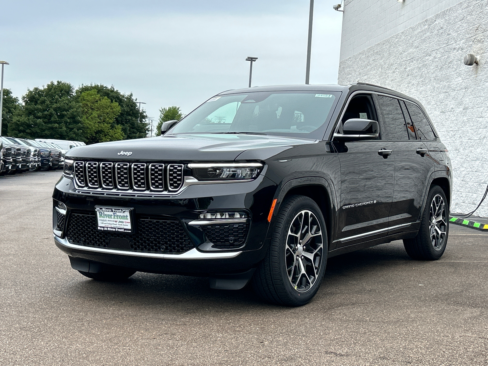 2024 Jeep Grand Cherokee Summit 4