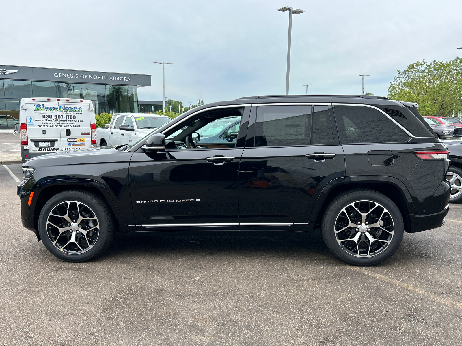 2024 Jeep Grand Cherokee Summit 5