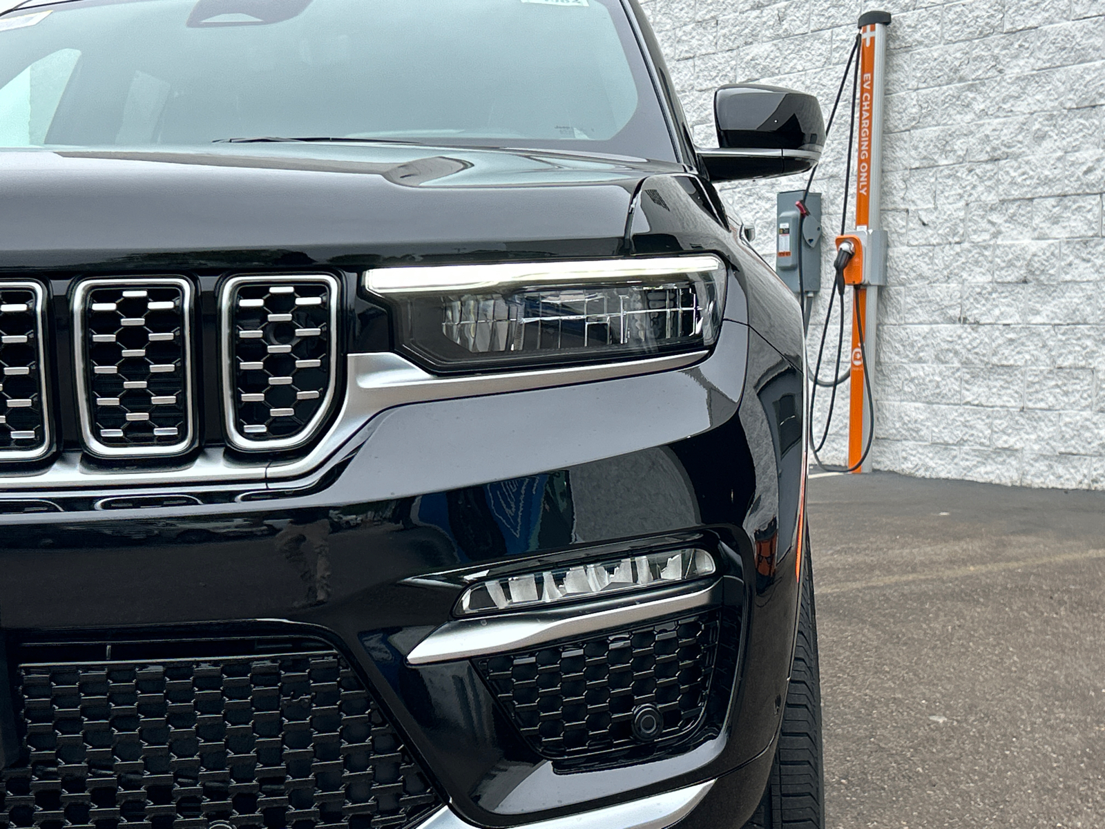 2024 Jeep Grand Cherokee Summit 10