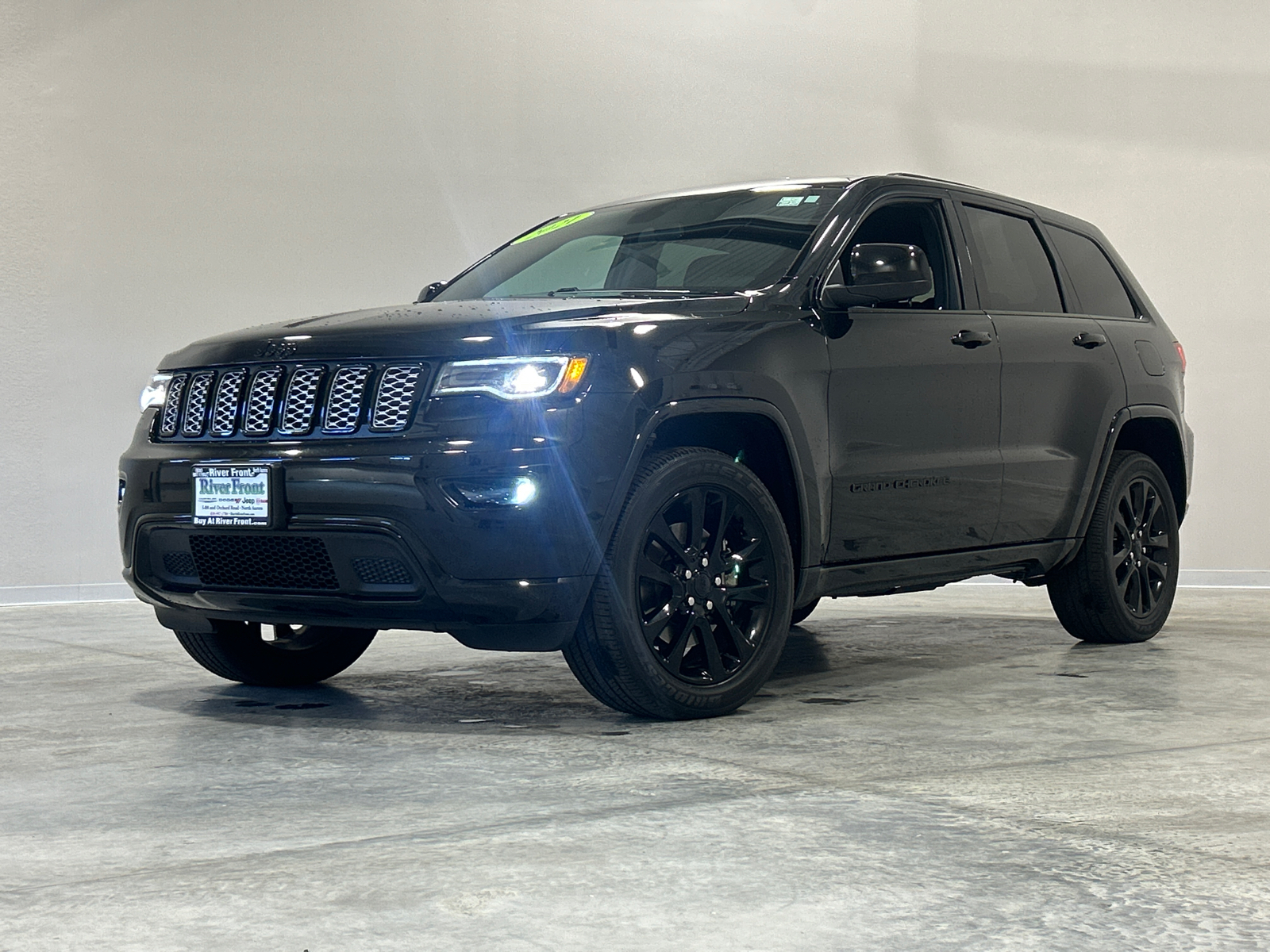 2021 Jeep Grand Cherokee Laredo X 2