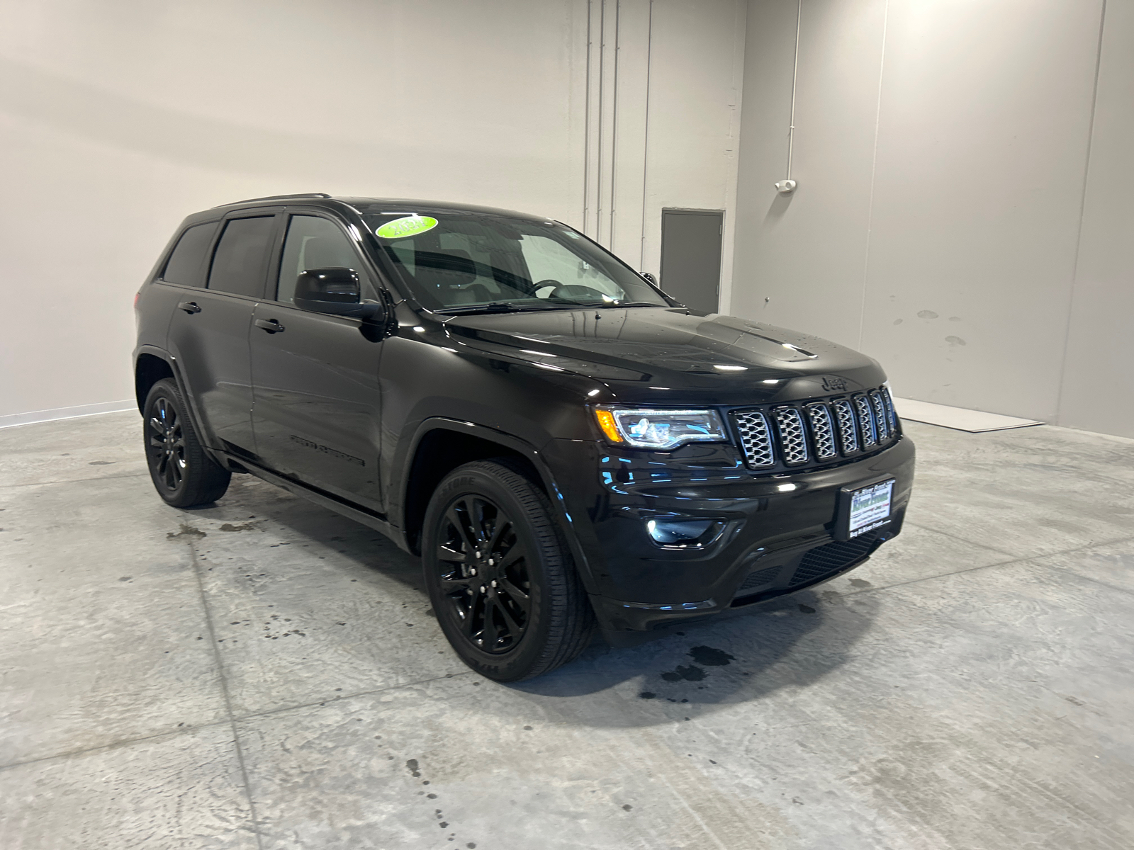 2021 Jeep Grand Cherokee Laredo X 8