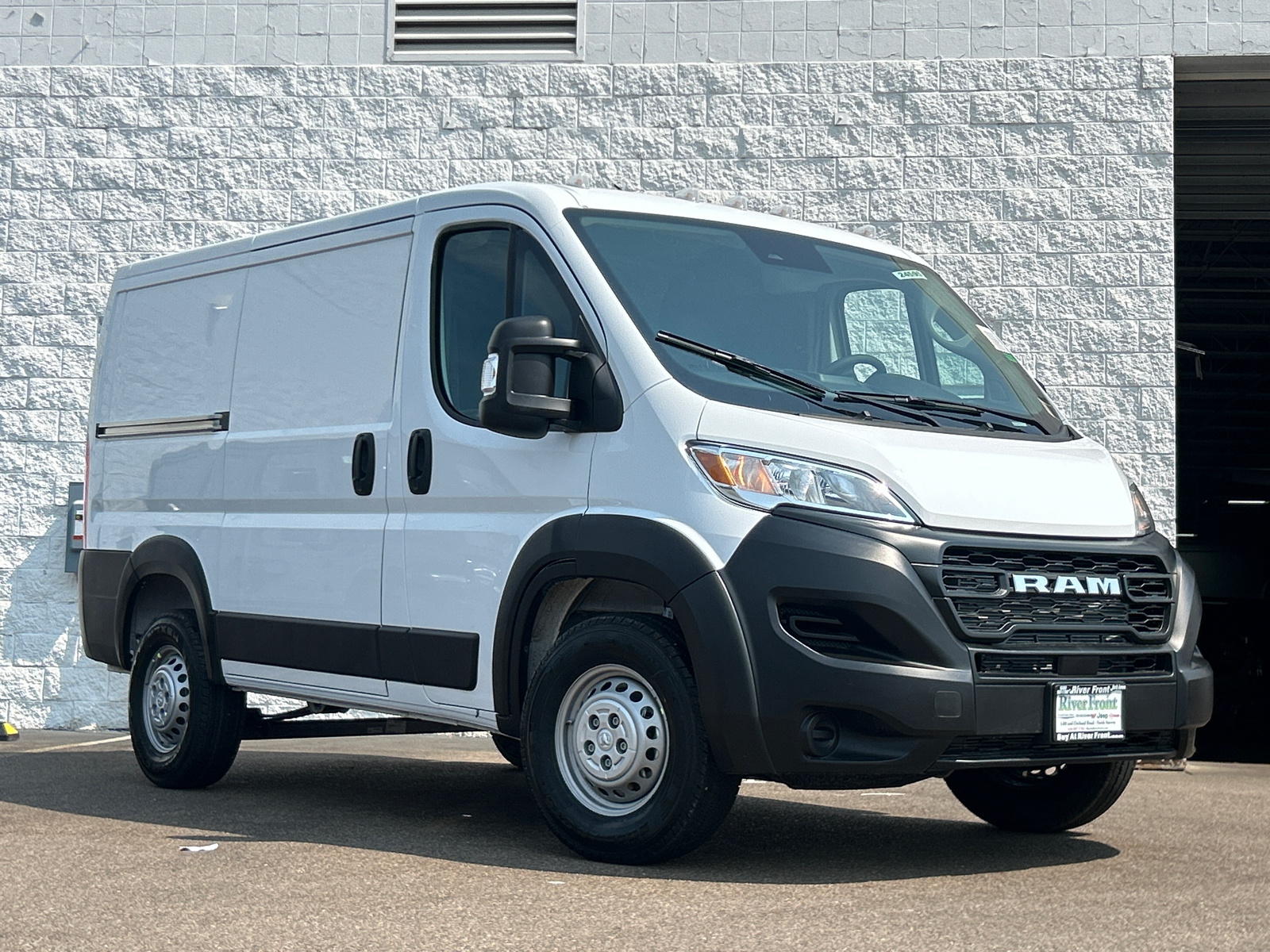 2024 Ram ProMaster 1500 Low Roof 1