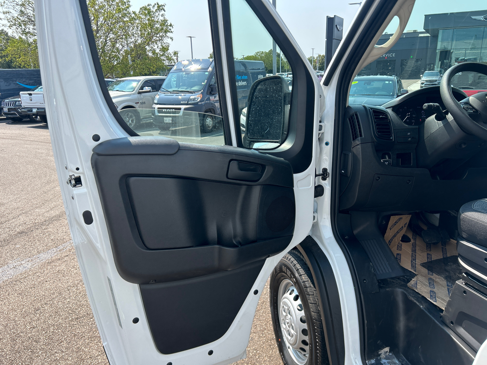 2024 Ram ProMaster 1500 Low Roof 13