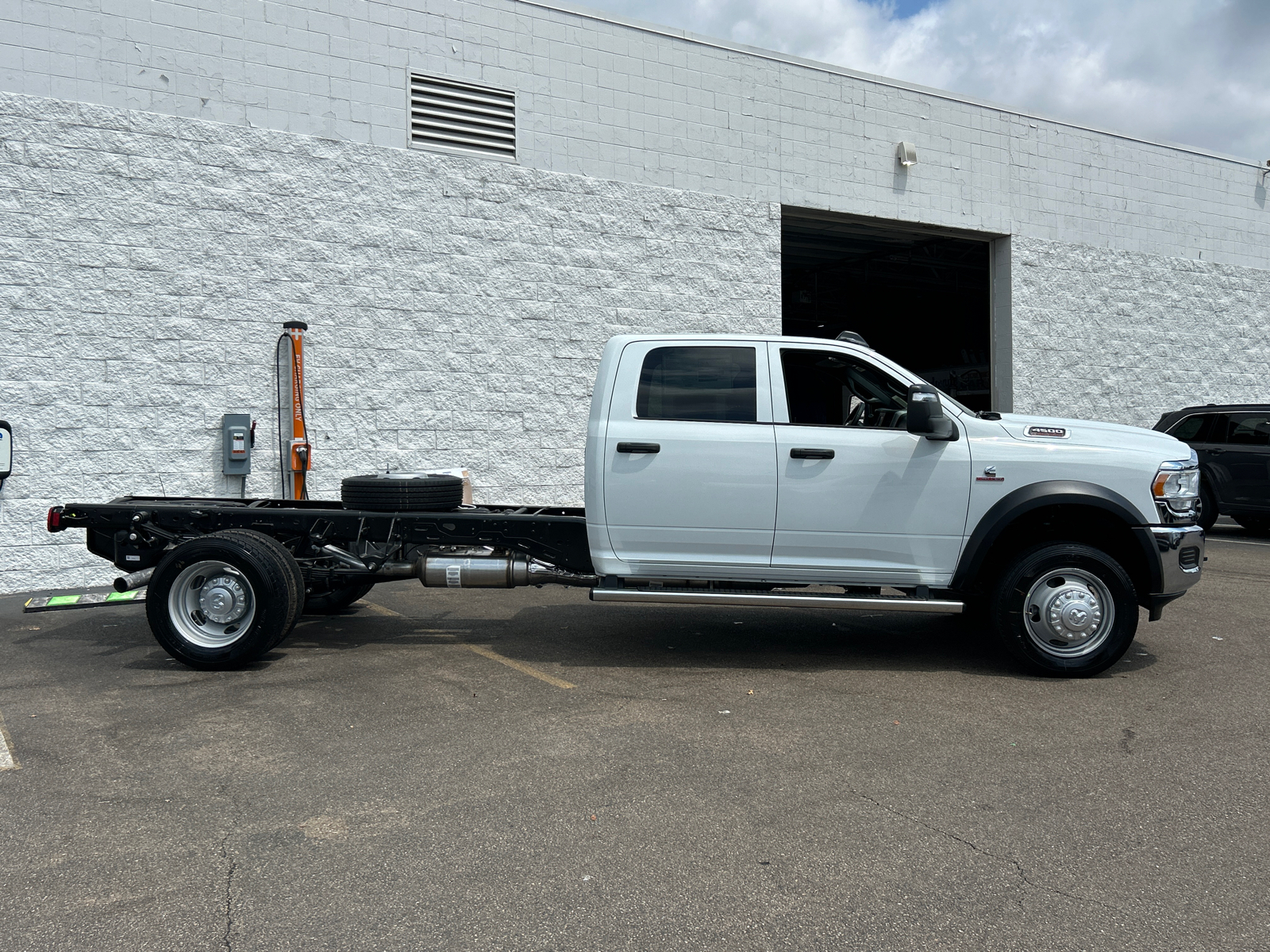 2024 Ram 4500HD Tradesman 9