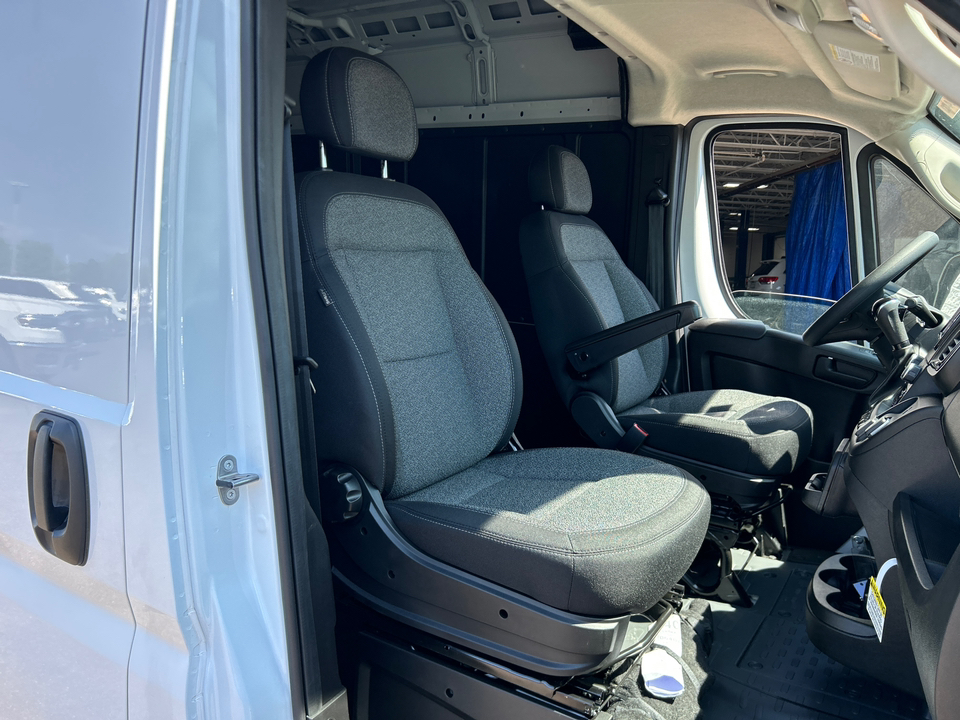 2024 Ram ProMaster 2500 High Roof 32