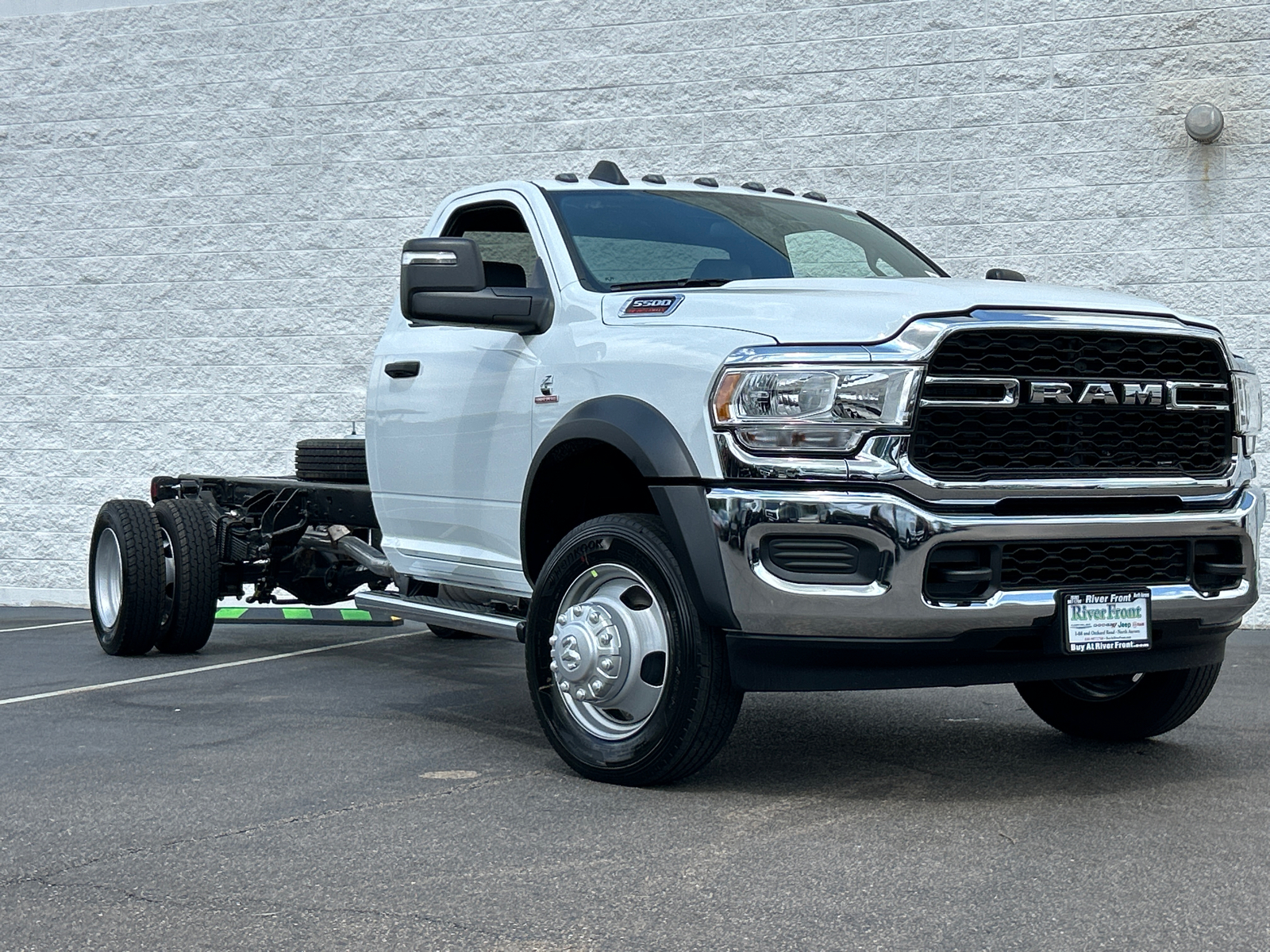 2024 Ram 5500HD Tradesman 2