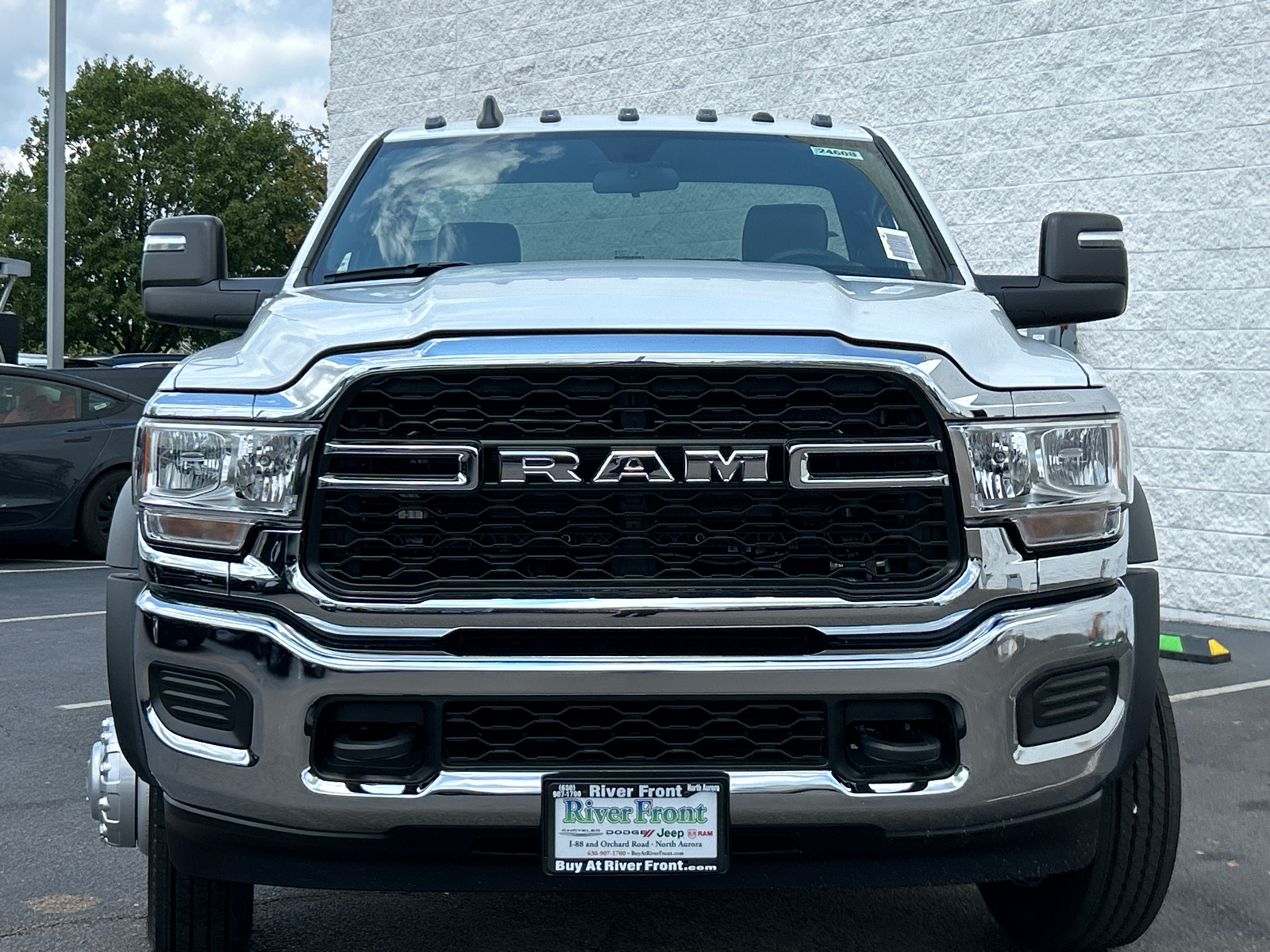 2024 Ram 5500HD Tradesman 3