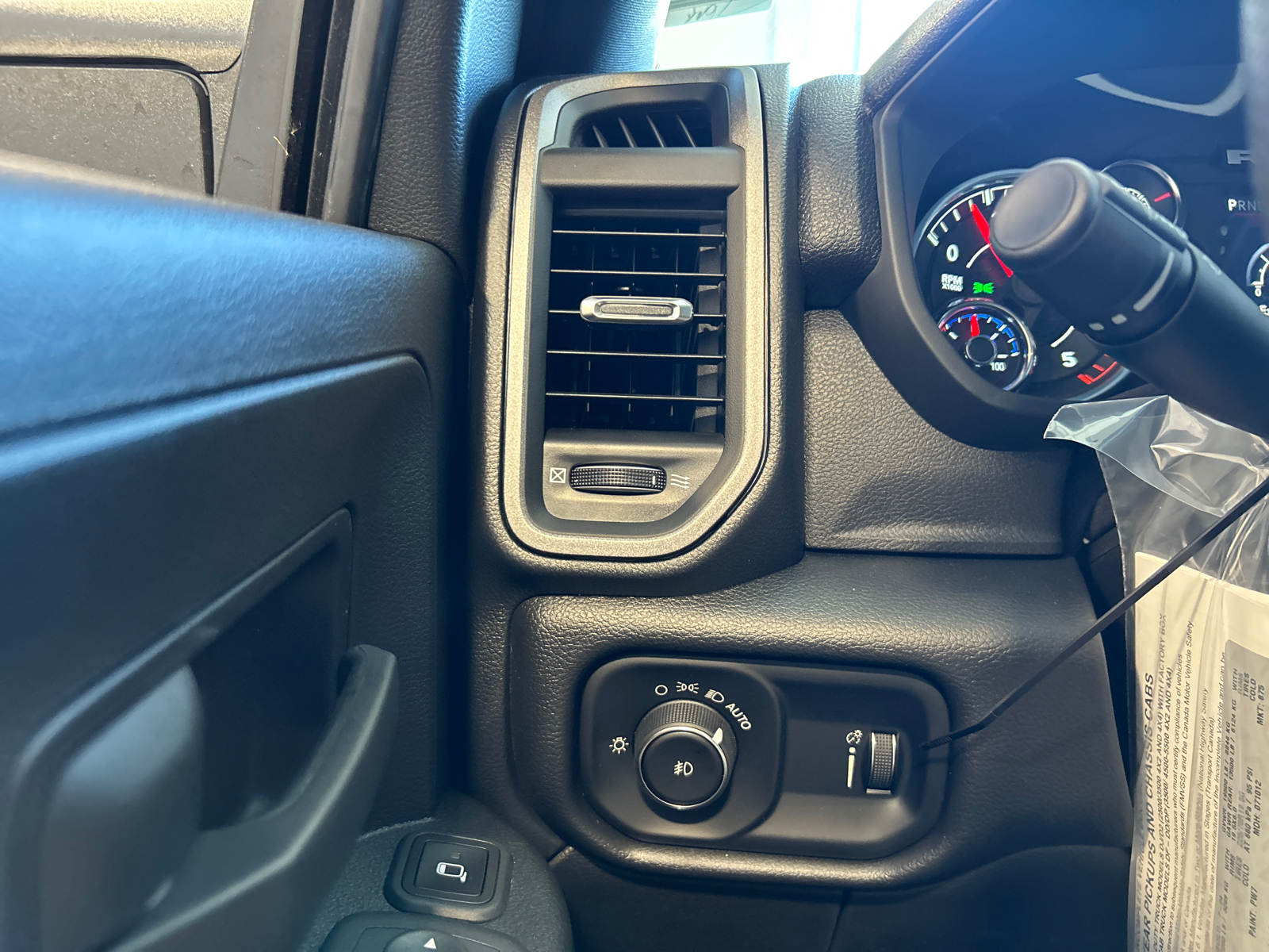 2024 Ram 5500HD Tradesman 18