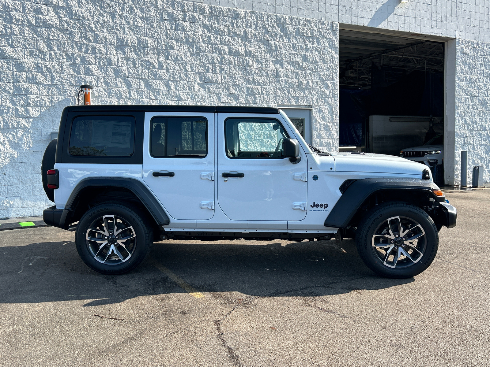 2024 Jeep Wrangler Sport S 4xe 9