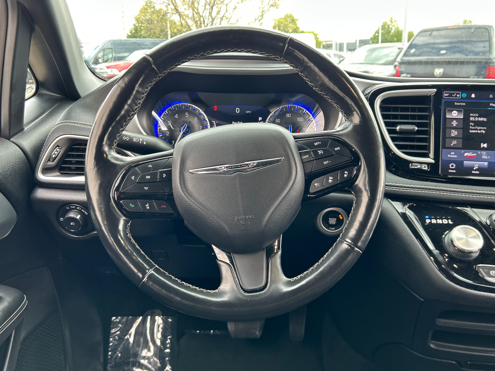 2021 Chrysler Pacifica Touring 28