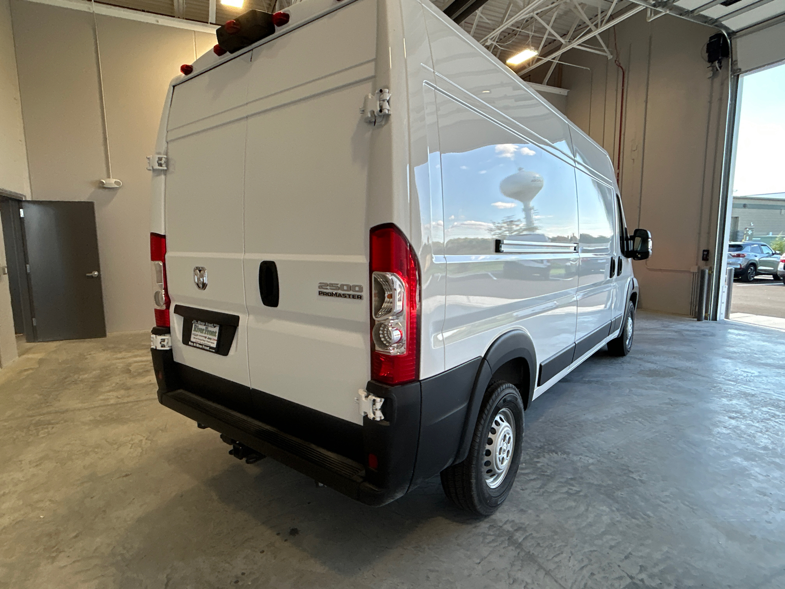 2024 Ram ProMaster 2500 High Roof 8