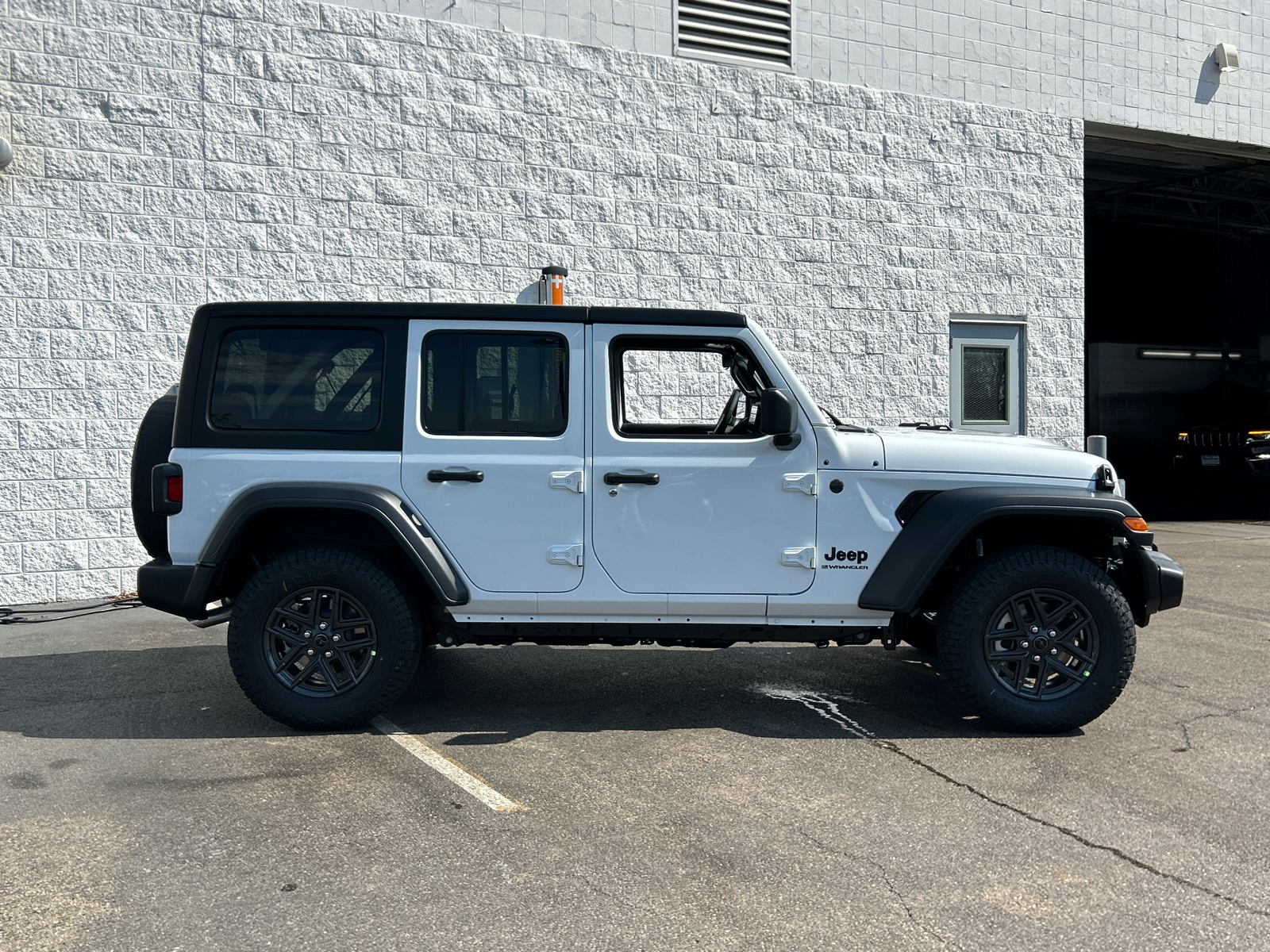 2024 Jeep Wrangler Sport S 9