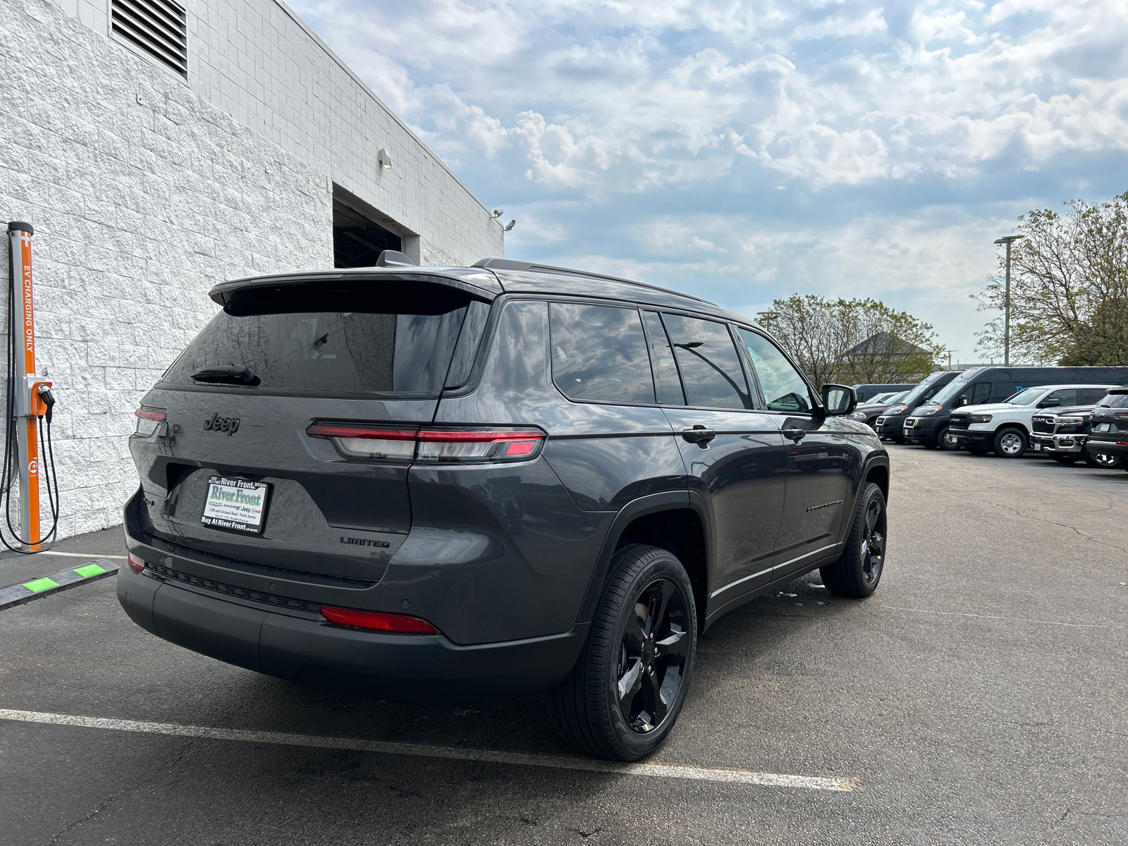 2024 Jeep Grand Cherokee L Limited 8