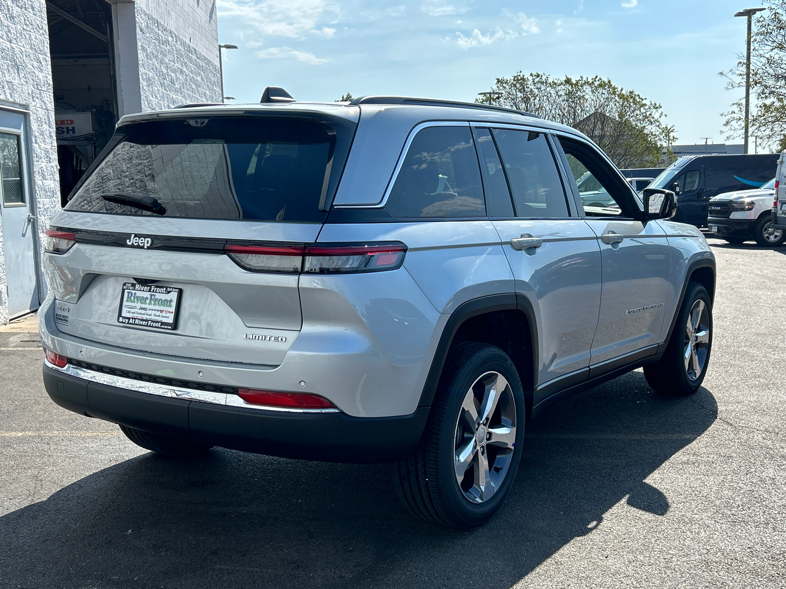 2024 Jeep Grand Cherokee Limited 8