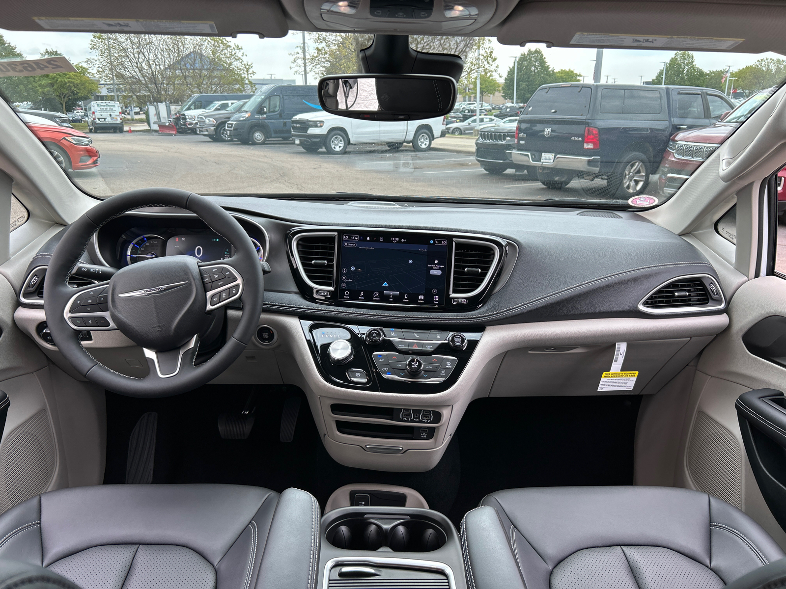 2024 Chrysler Pacifica Hybrid Select 30