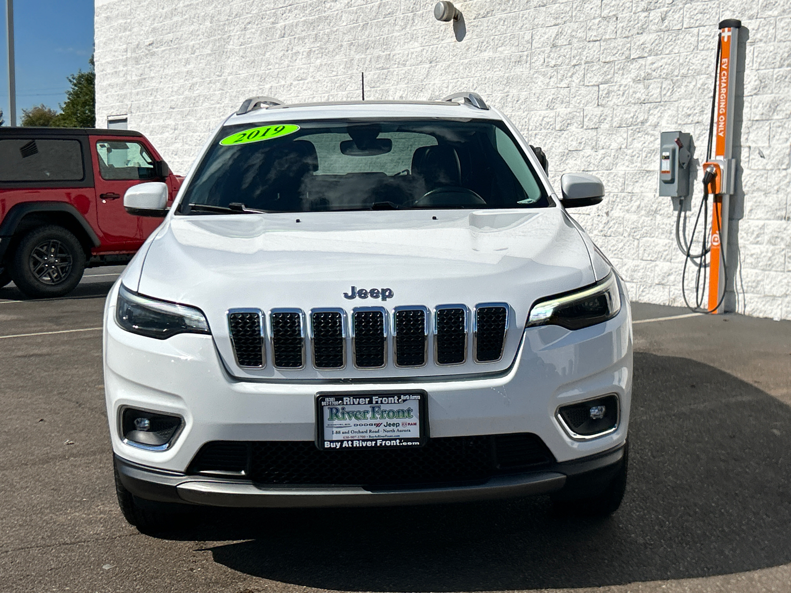 2019 Jeep Cherokee Limited 3