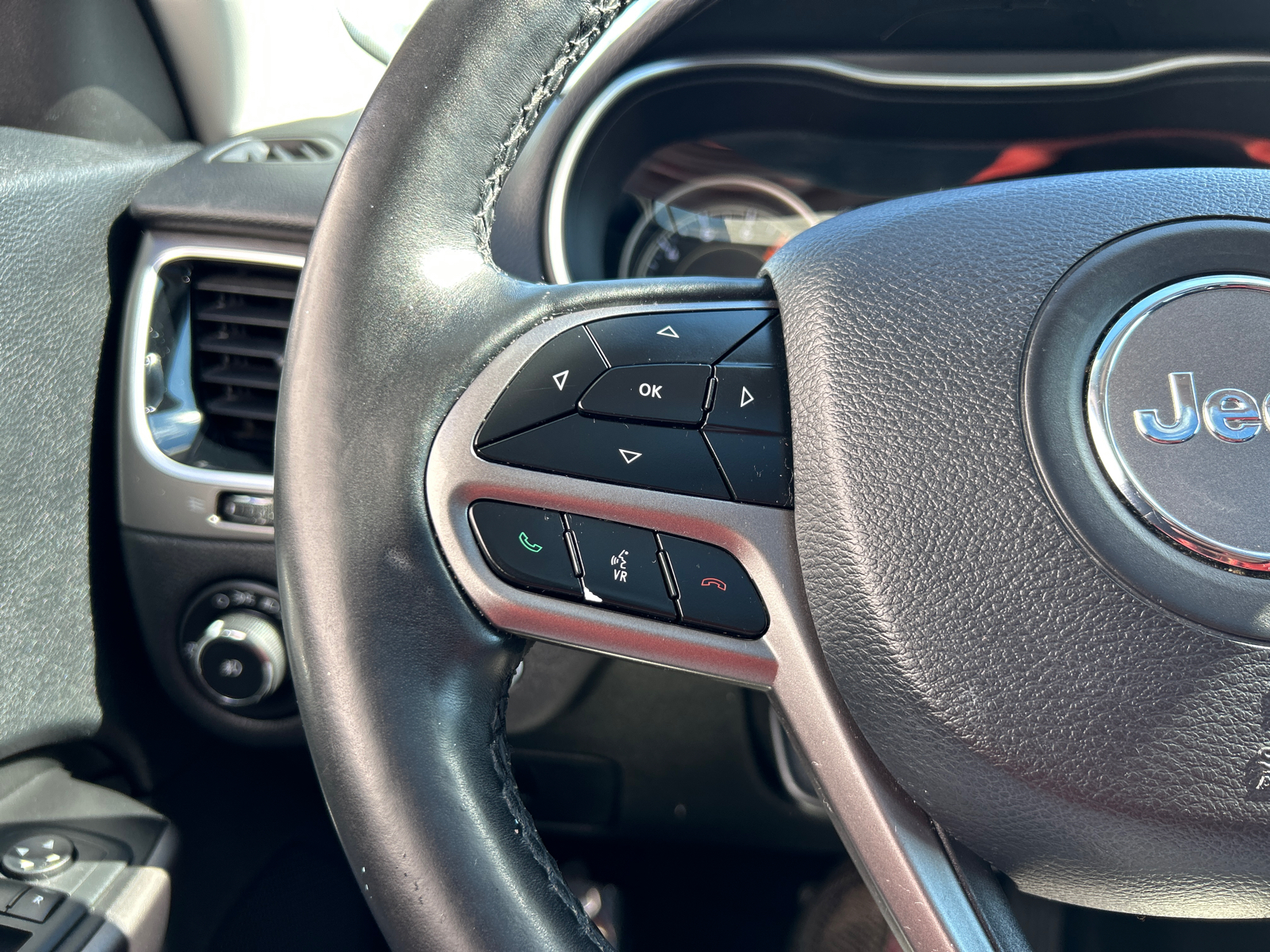 2019 Jeep Cherokee Limited 20