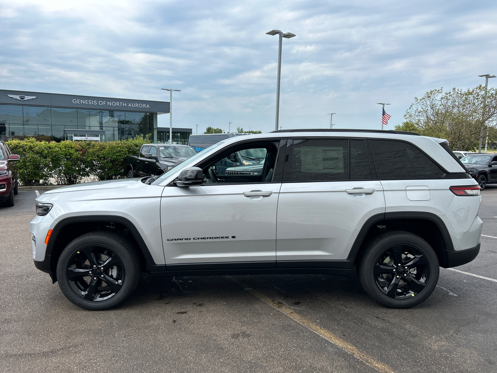 2024 Jeep Grand Cherokee Altitude X 5