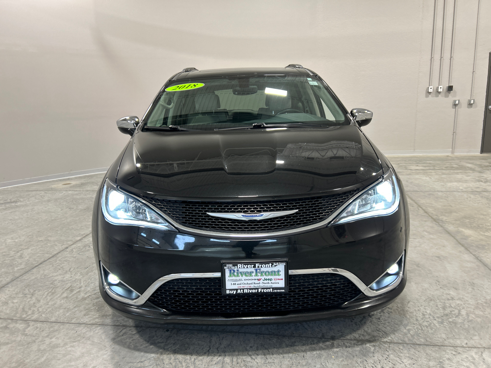 2018 Chrysler Pacifica Limited 3