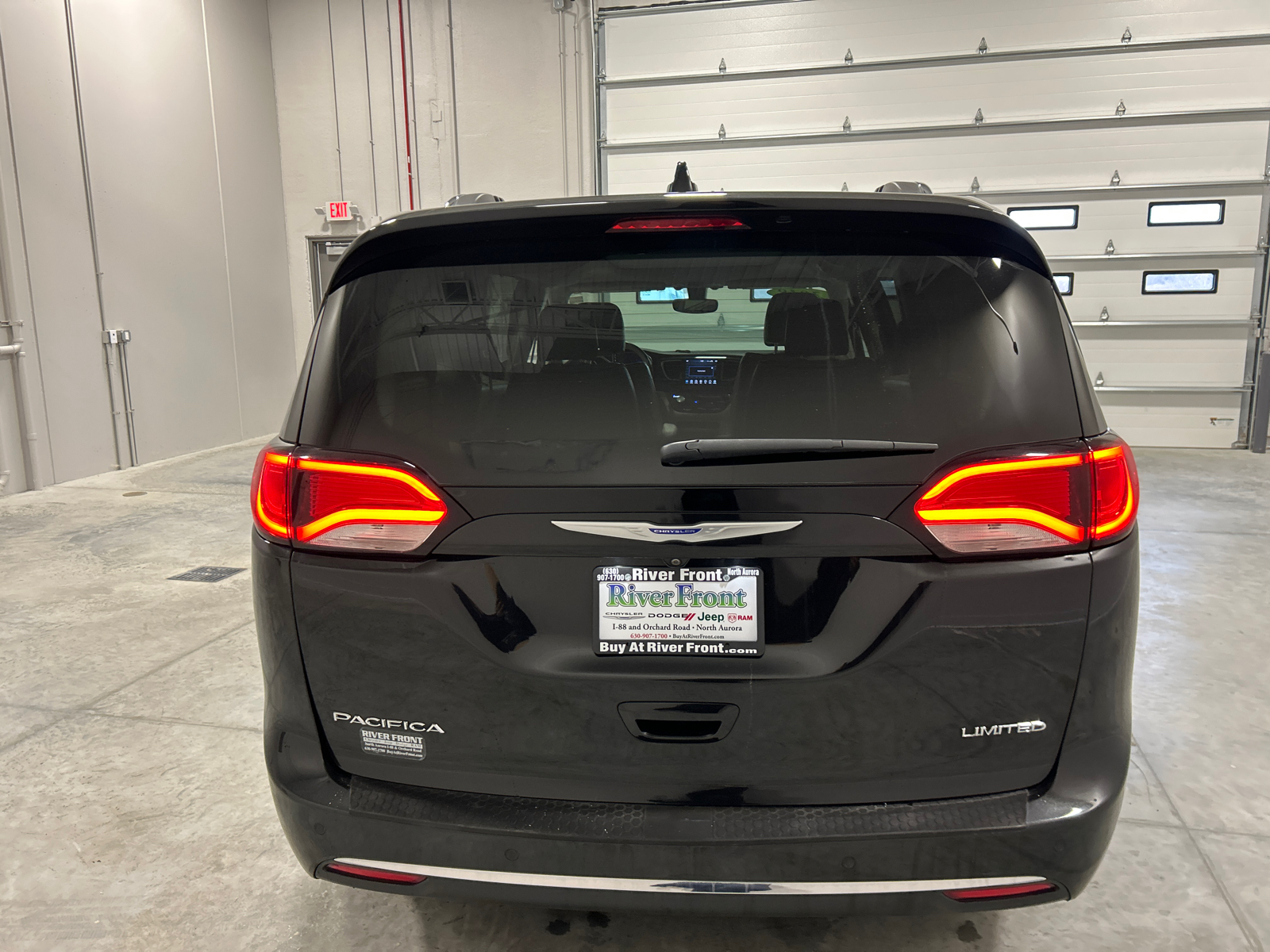 2018 Chrysler Pacifica Limited 7