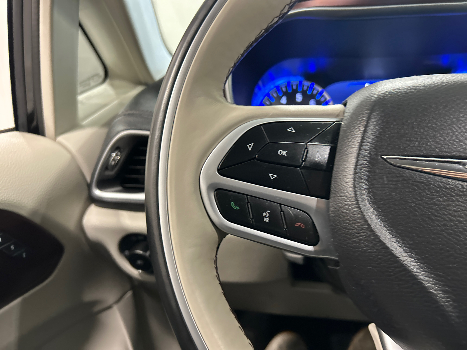 2018 Chrysler Pacifica Limited 20