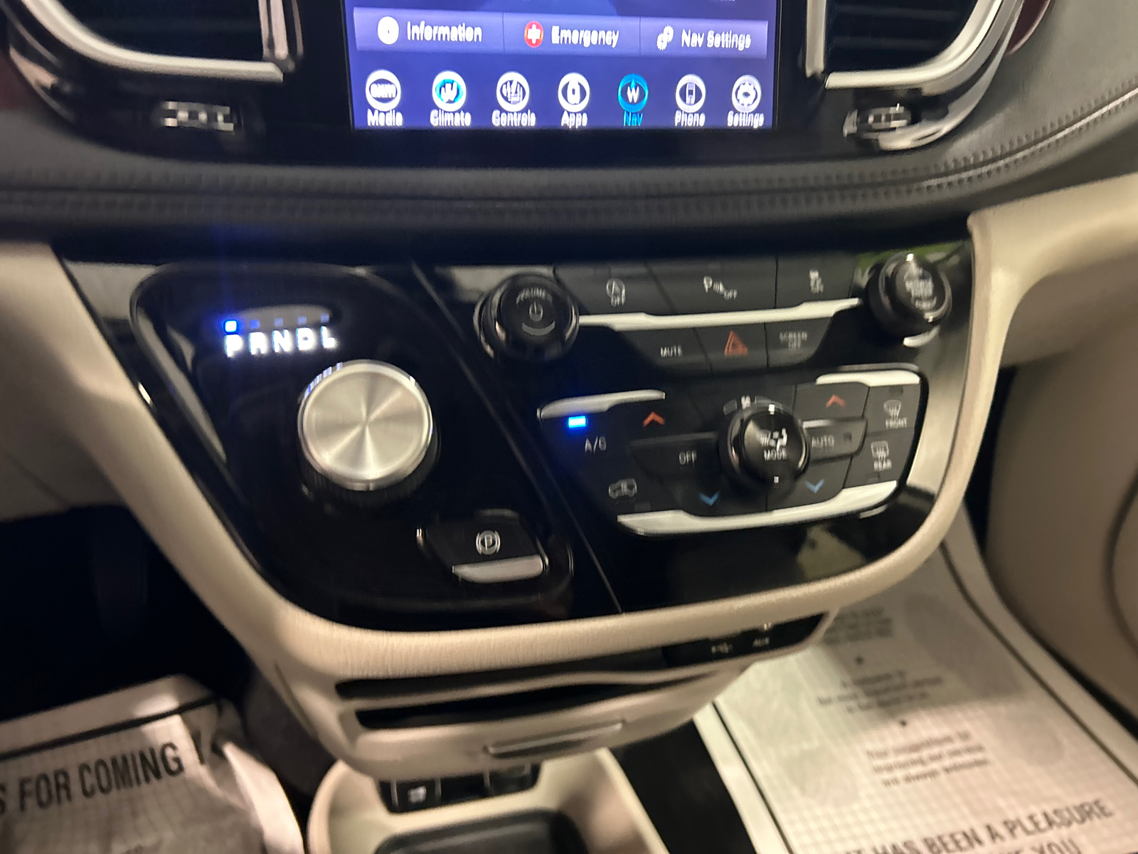 2018 Chrysler Pacifica Limited 26