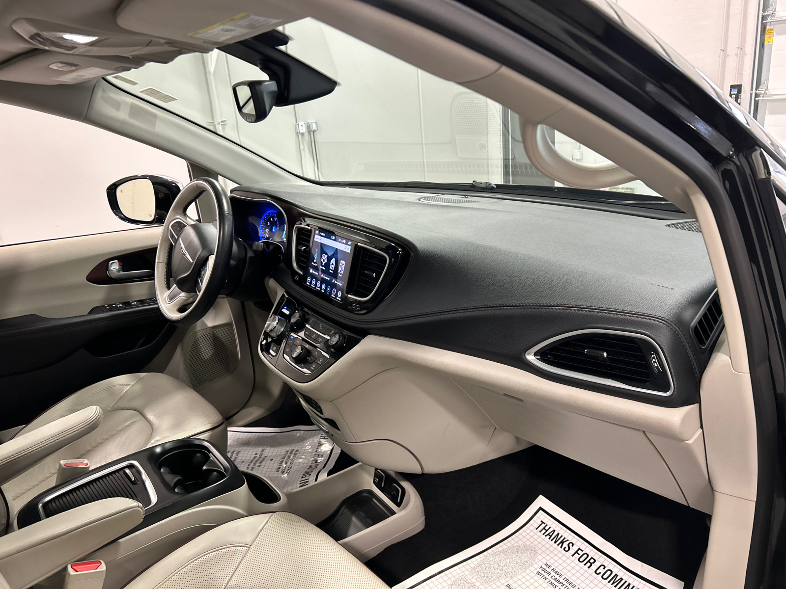 2018 Chrysler Pacifica Limited 37