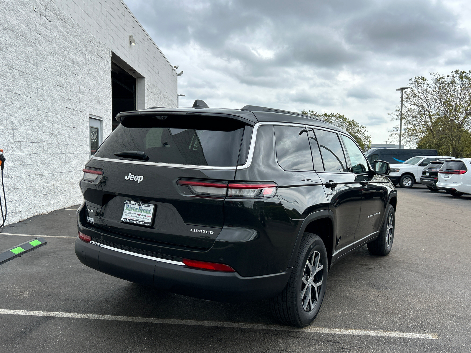 2024 Jeep Grand Cherokee L Limited 8