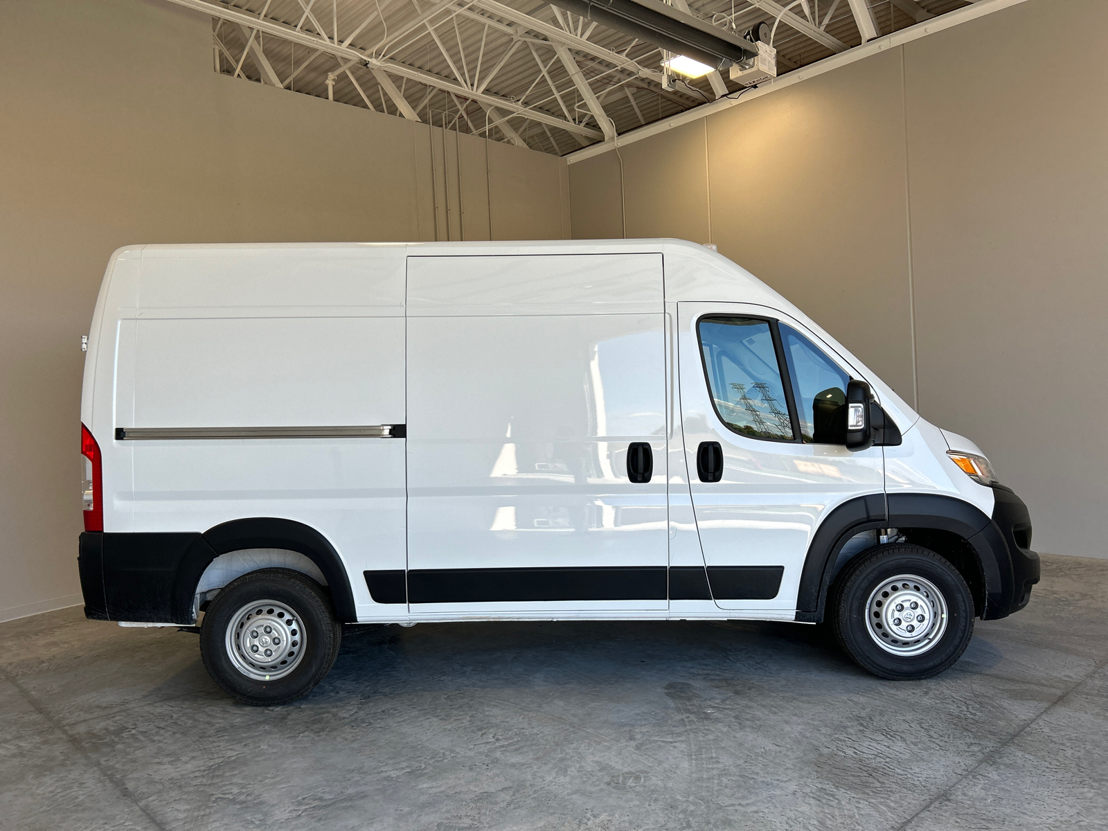 2024 Ram ProMaster 2500 High Roof 9