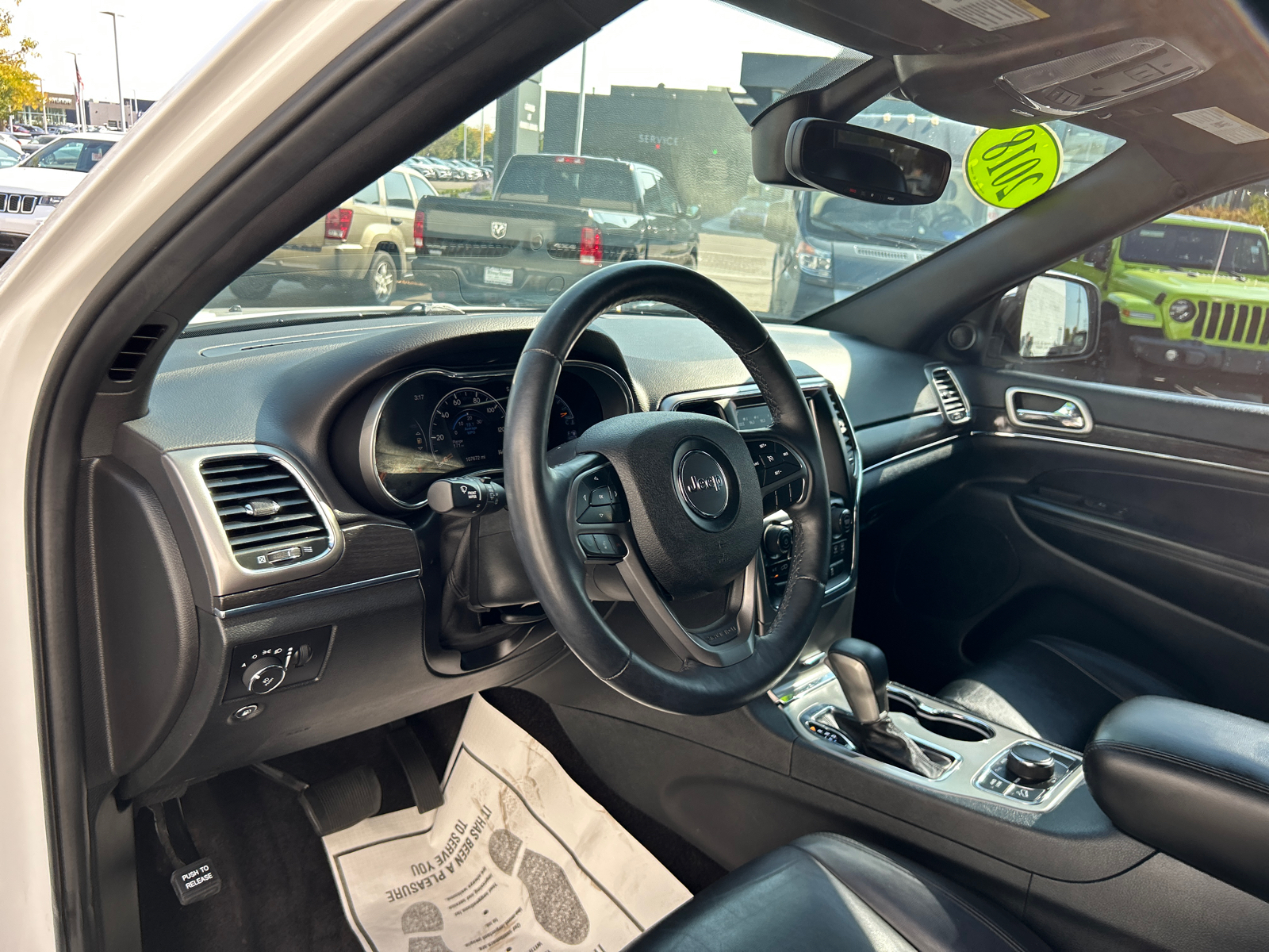 2018 Jeep Grand Cherokee Limited 18