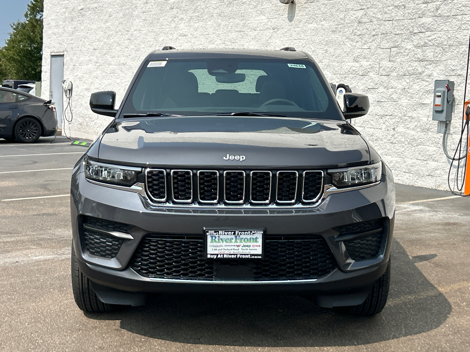 2024 Jeep Grand Cherokee Laredo 3