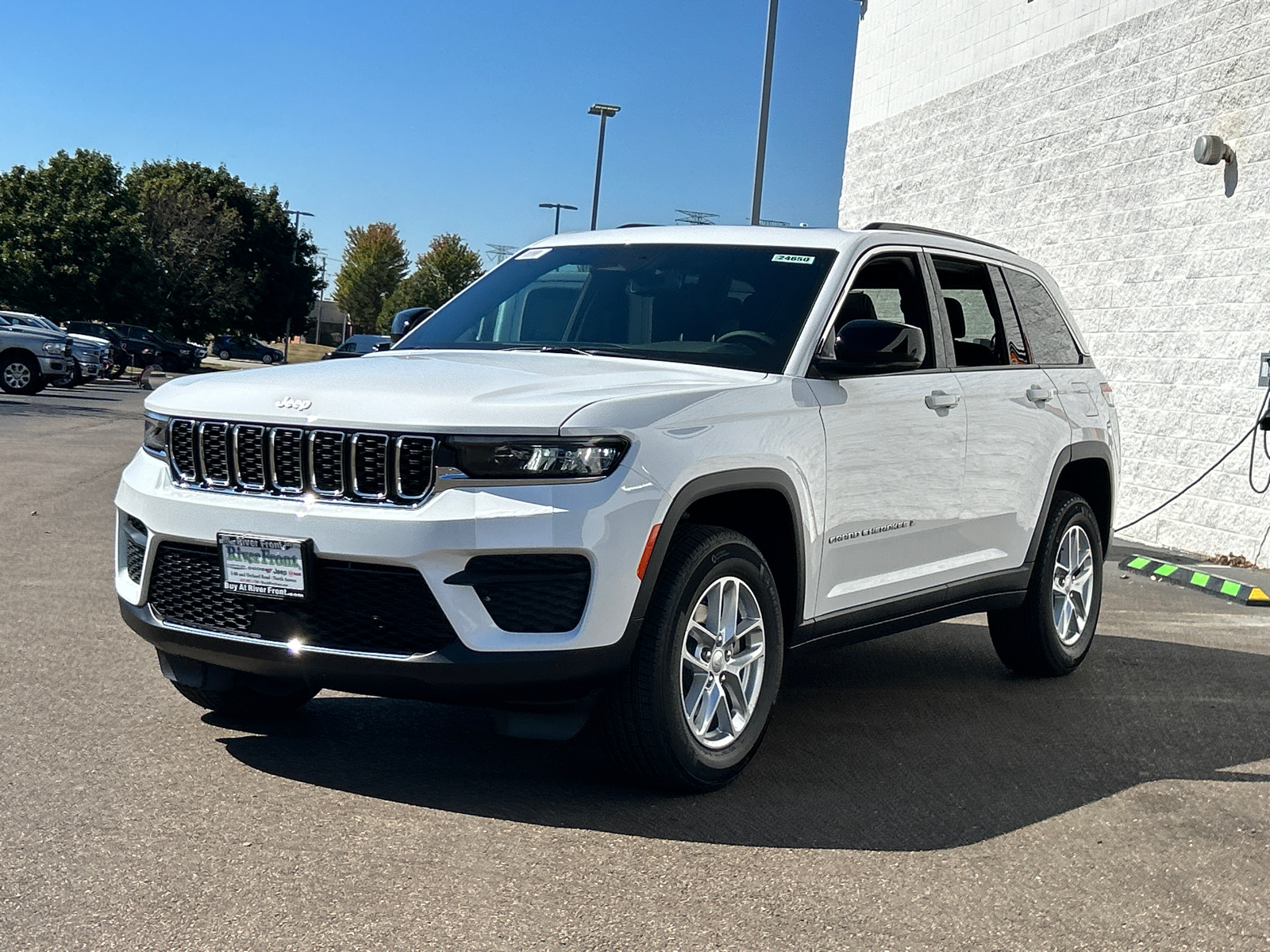 2024 Jeep Grand Cherokee Laredo 4