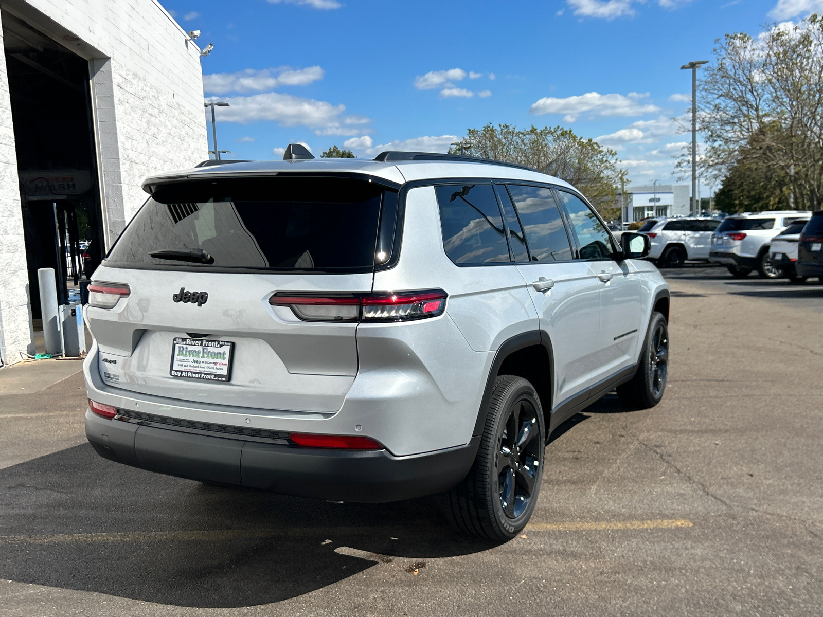 2024 Jeep Grand Cherokee L Altitude X 8