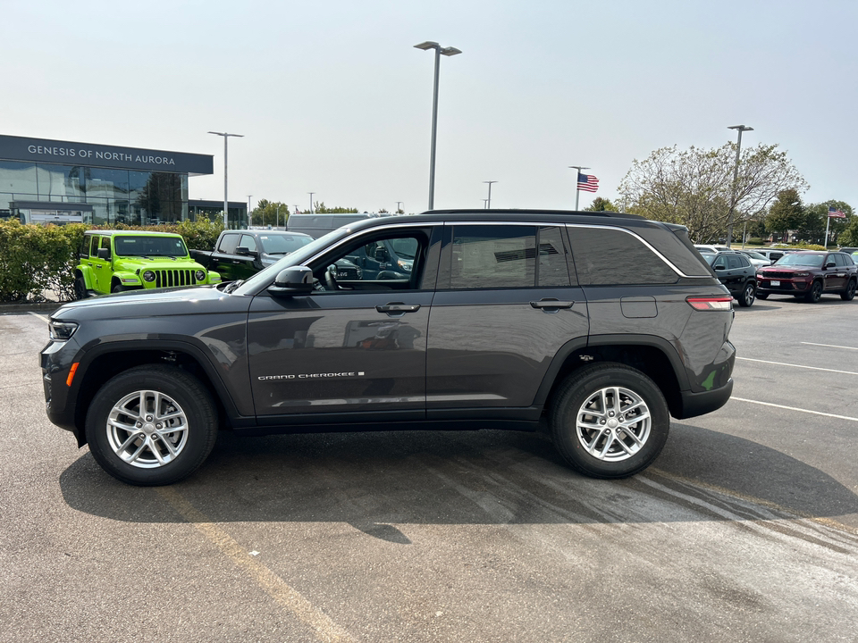 2024 Jeep Grand Cherokee Laredo 5