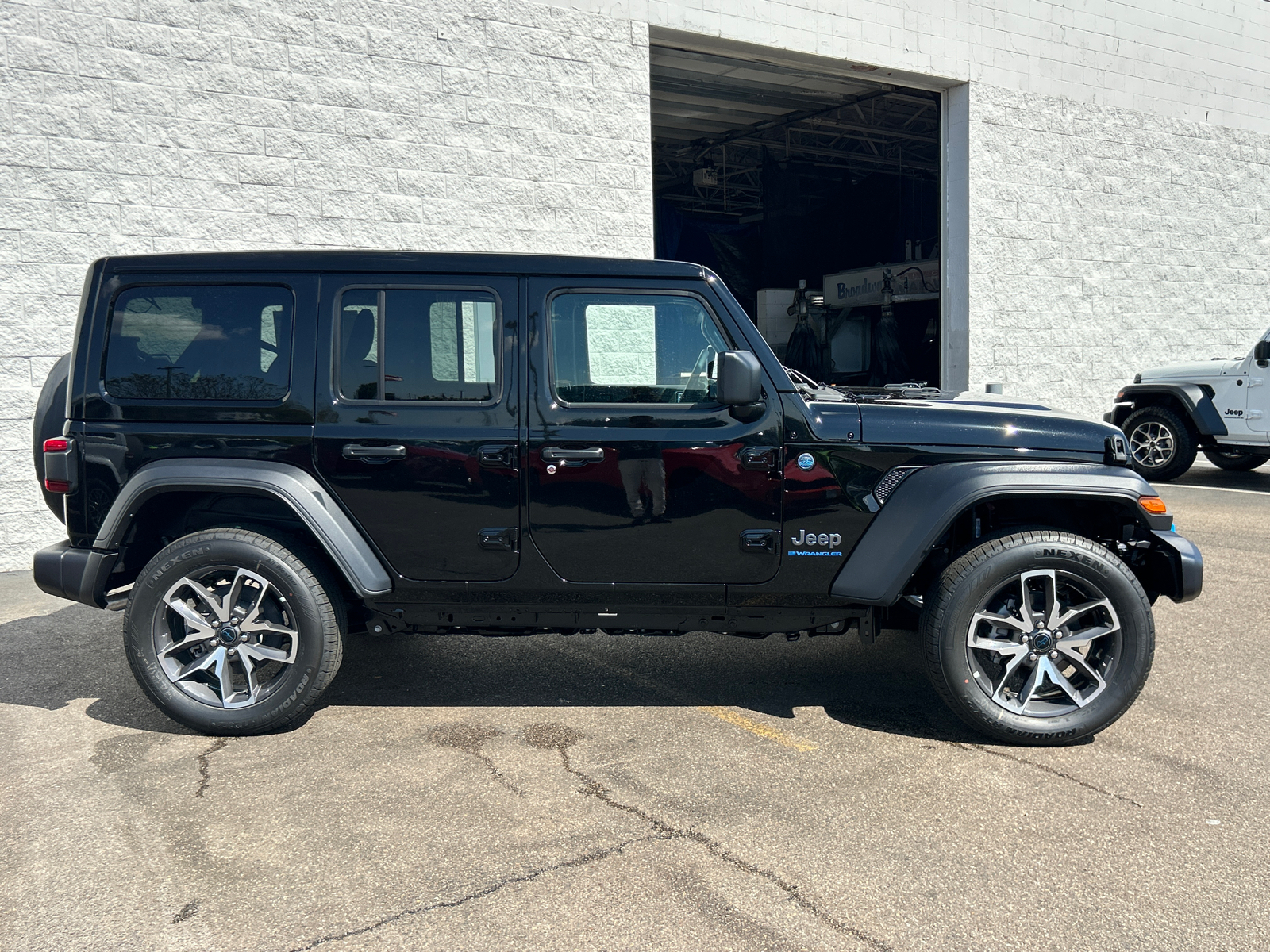 2024 Jeep Wrangler Sport S 4xe 9