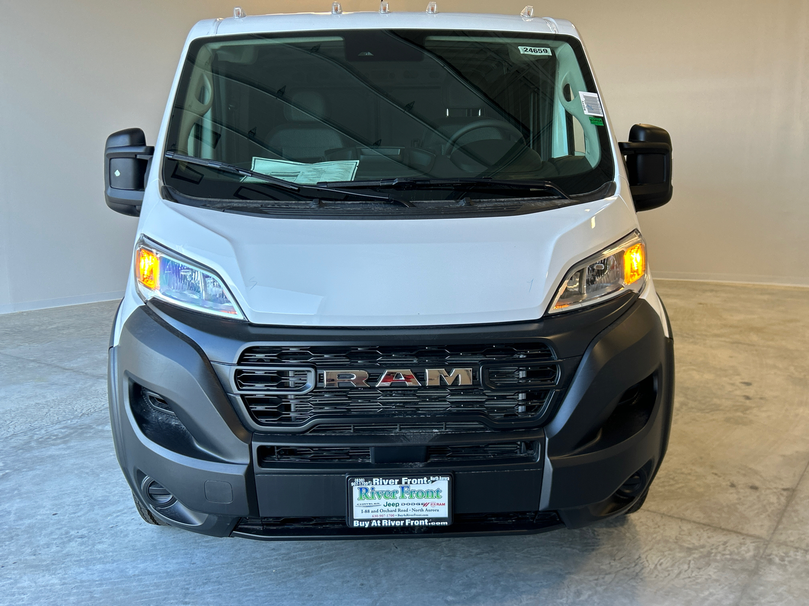 2024 Ram ProMaster 1500 Low Roof 3