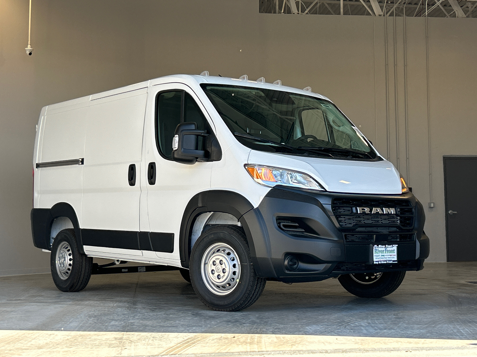 2024 Ram ProMaster 1500 Low Roof 1