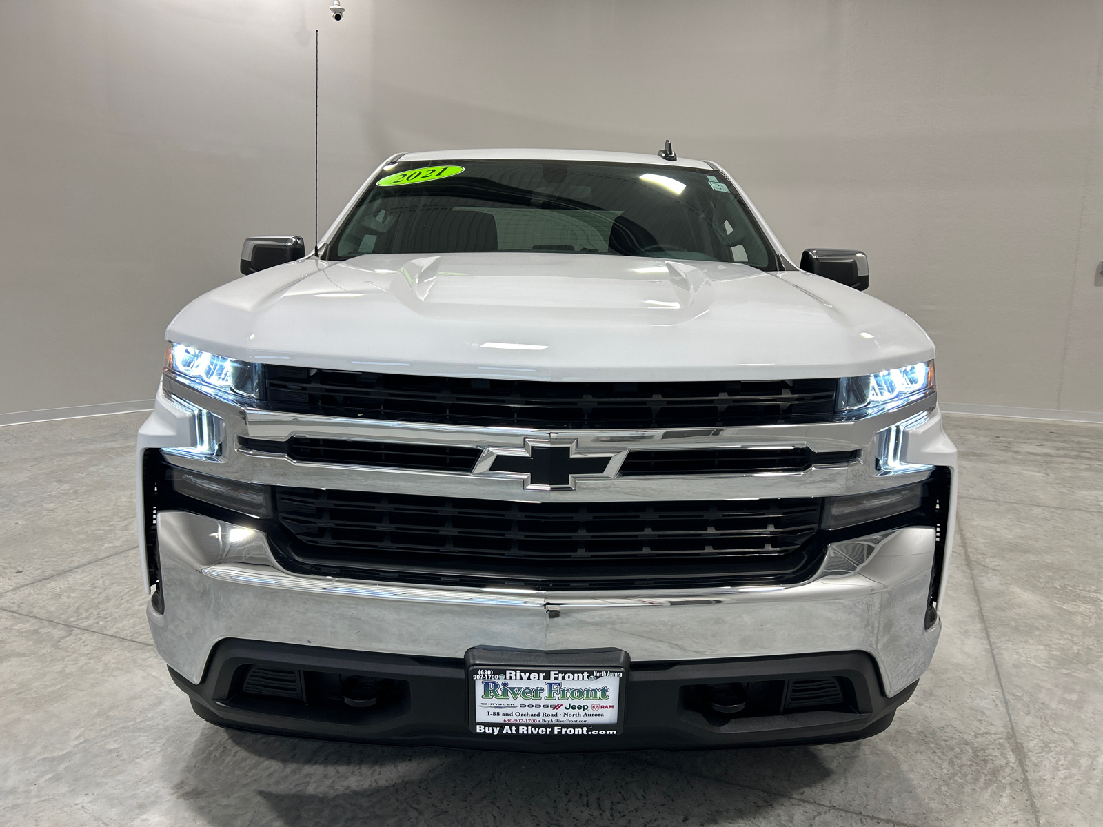 2021 Chevrolet Silverado 1500 LT 3