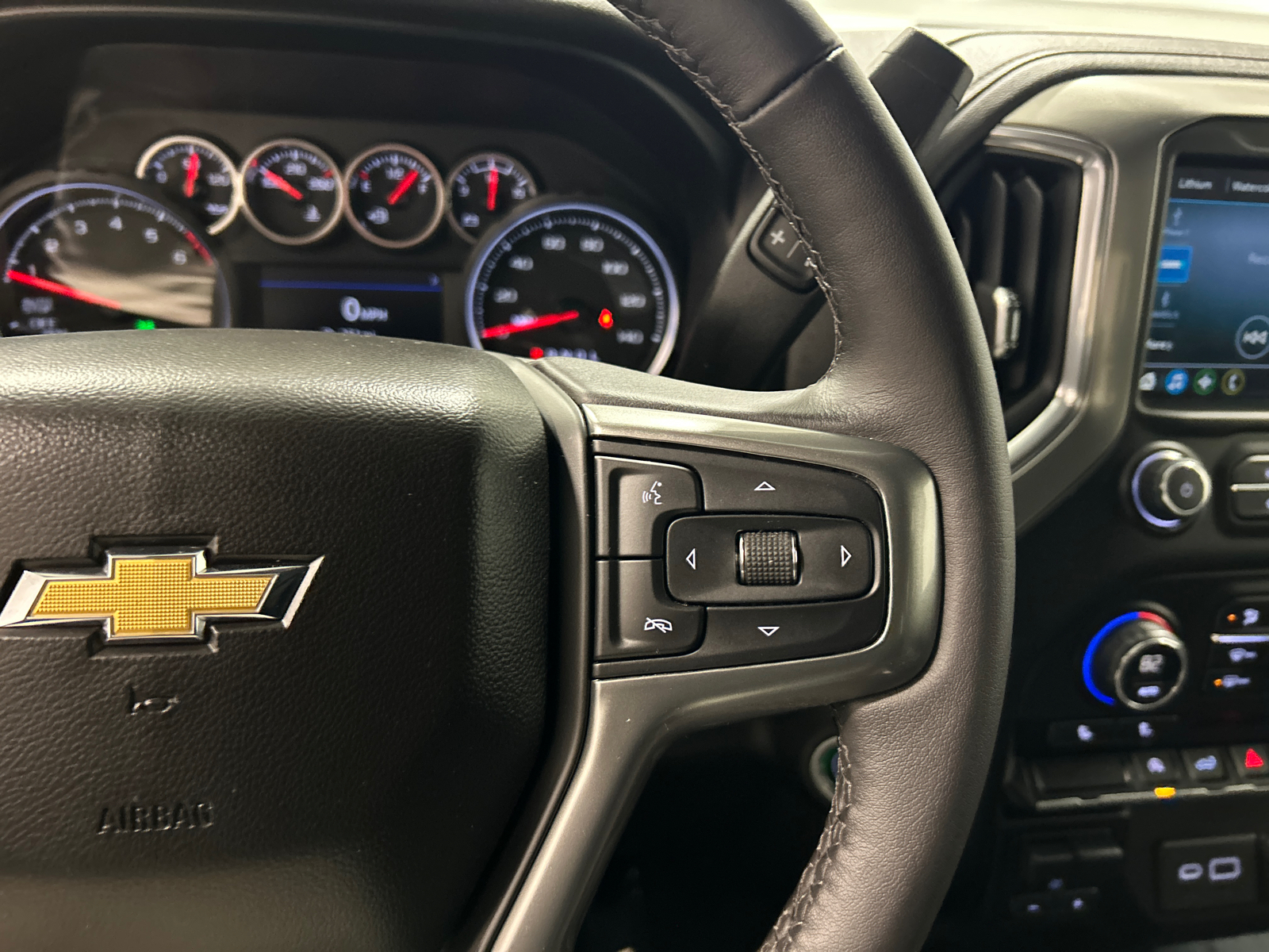 2021 Chevrolet Silverado 1500 LT 21