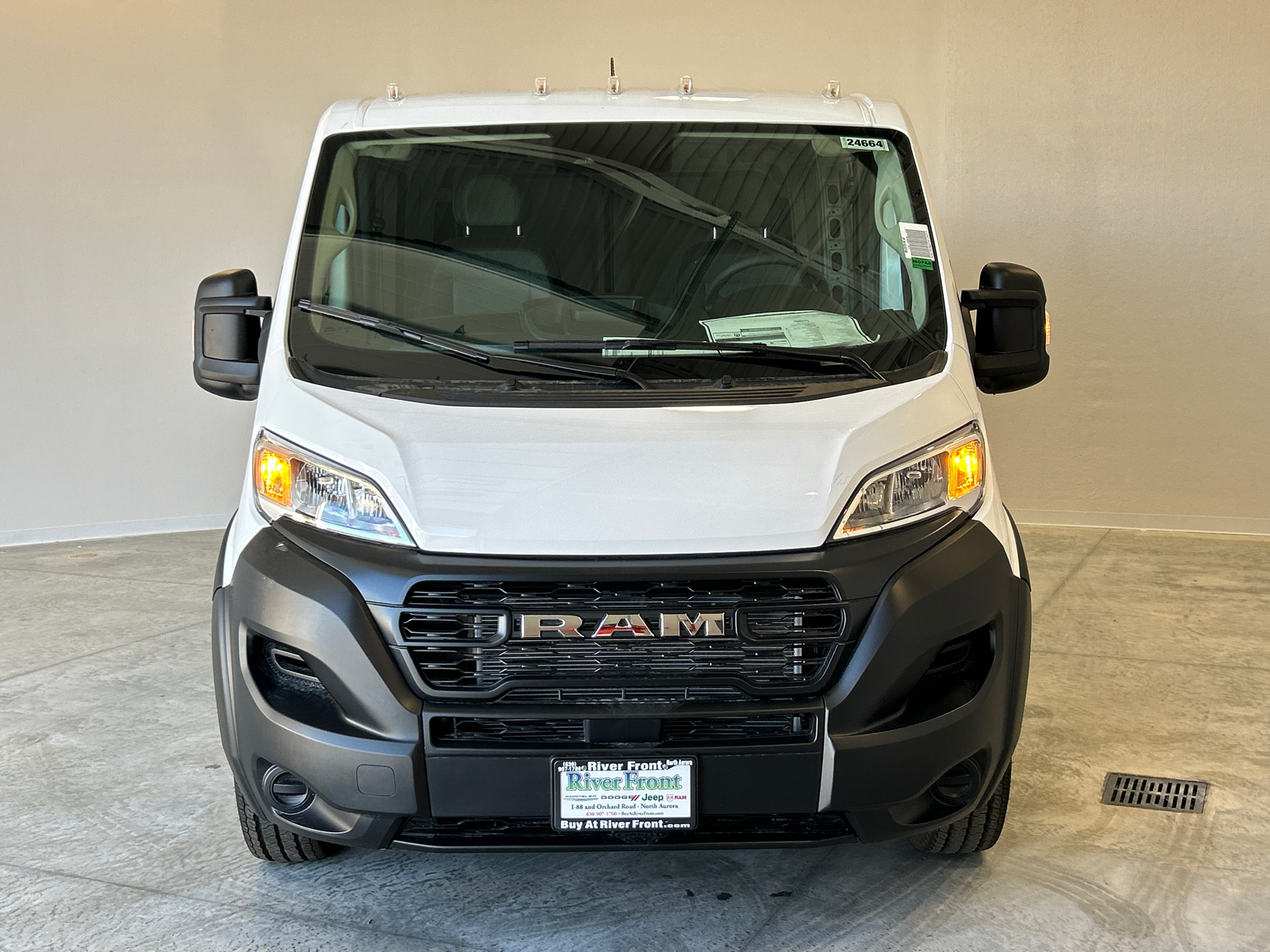 2024 Ram ProMaster 1500 Low Roof 3