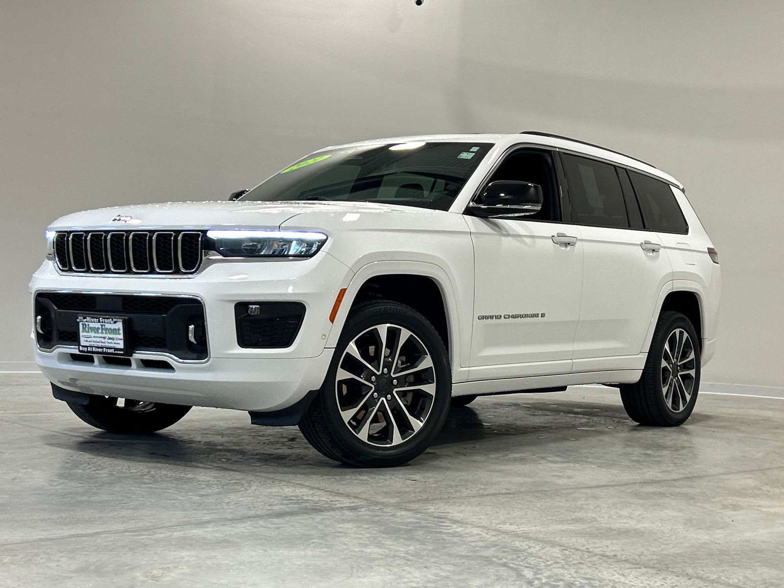 2021 Jeep Grand Cherokee L Overland 1