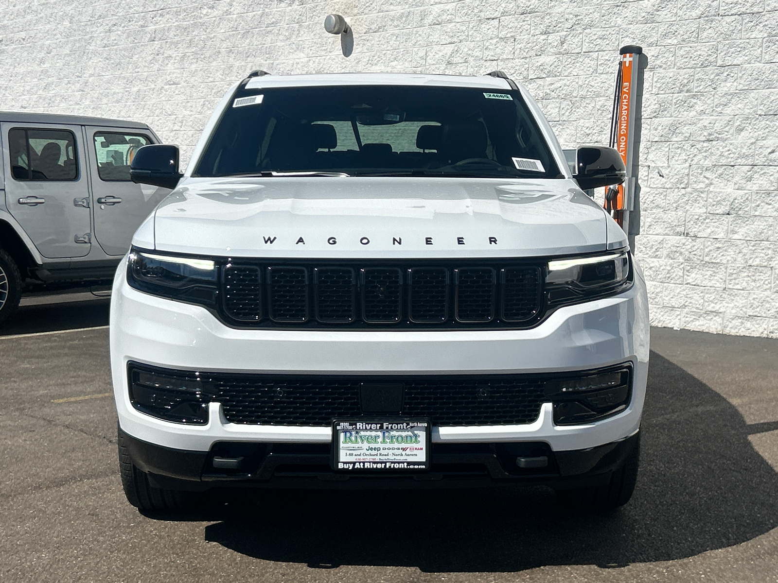 2024 Jeep Wagoneer L Series II 3