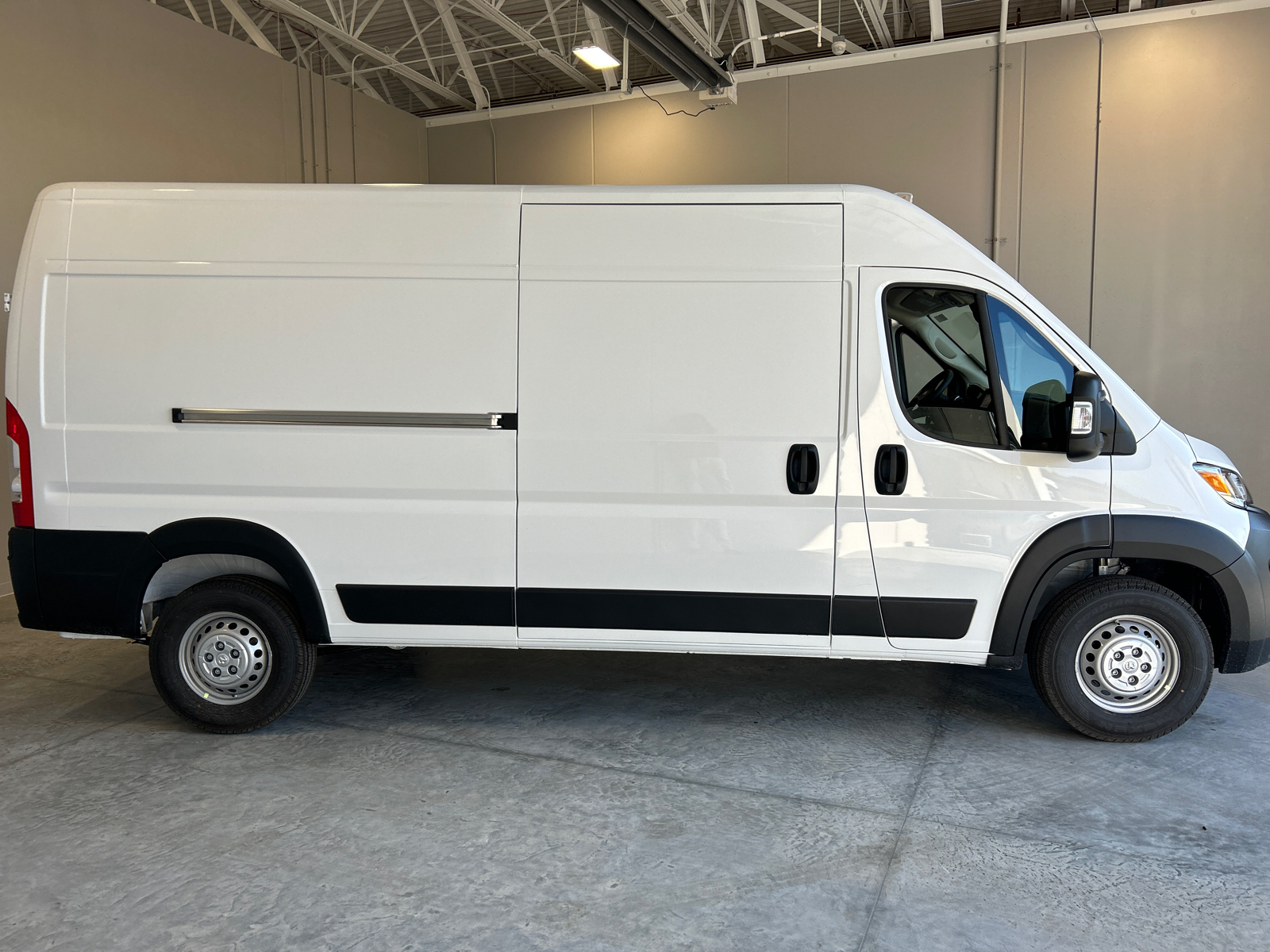 2024 Ram ProMaster 2500 High Roof 9