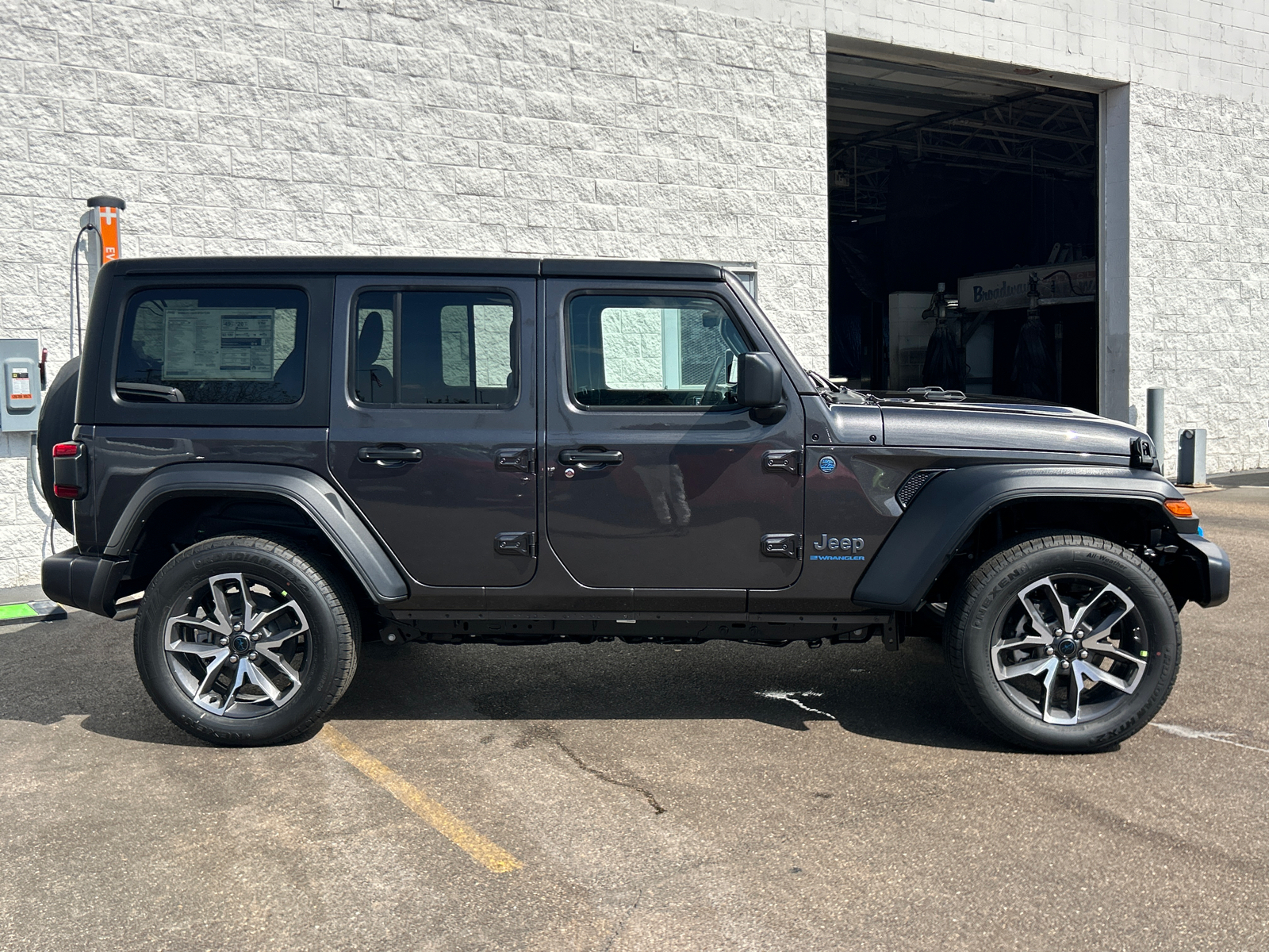 2024 Jeep Wrangler Sport S 4xe 9