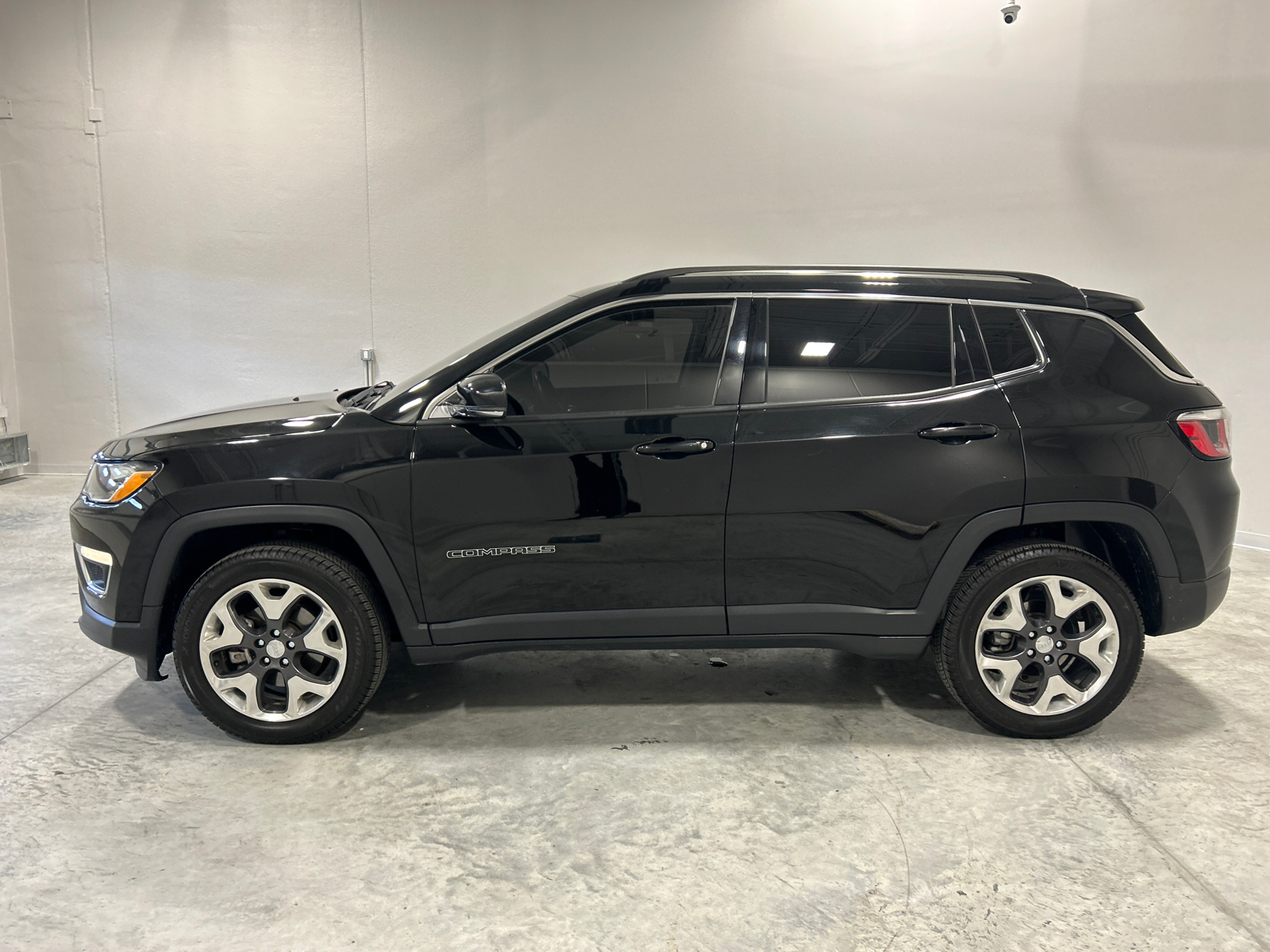 2017 Jeep New Compass Limited 9